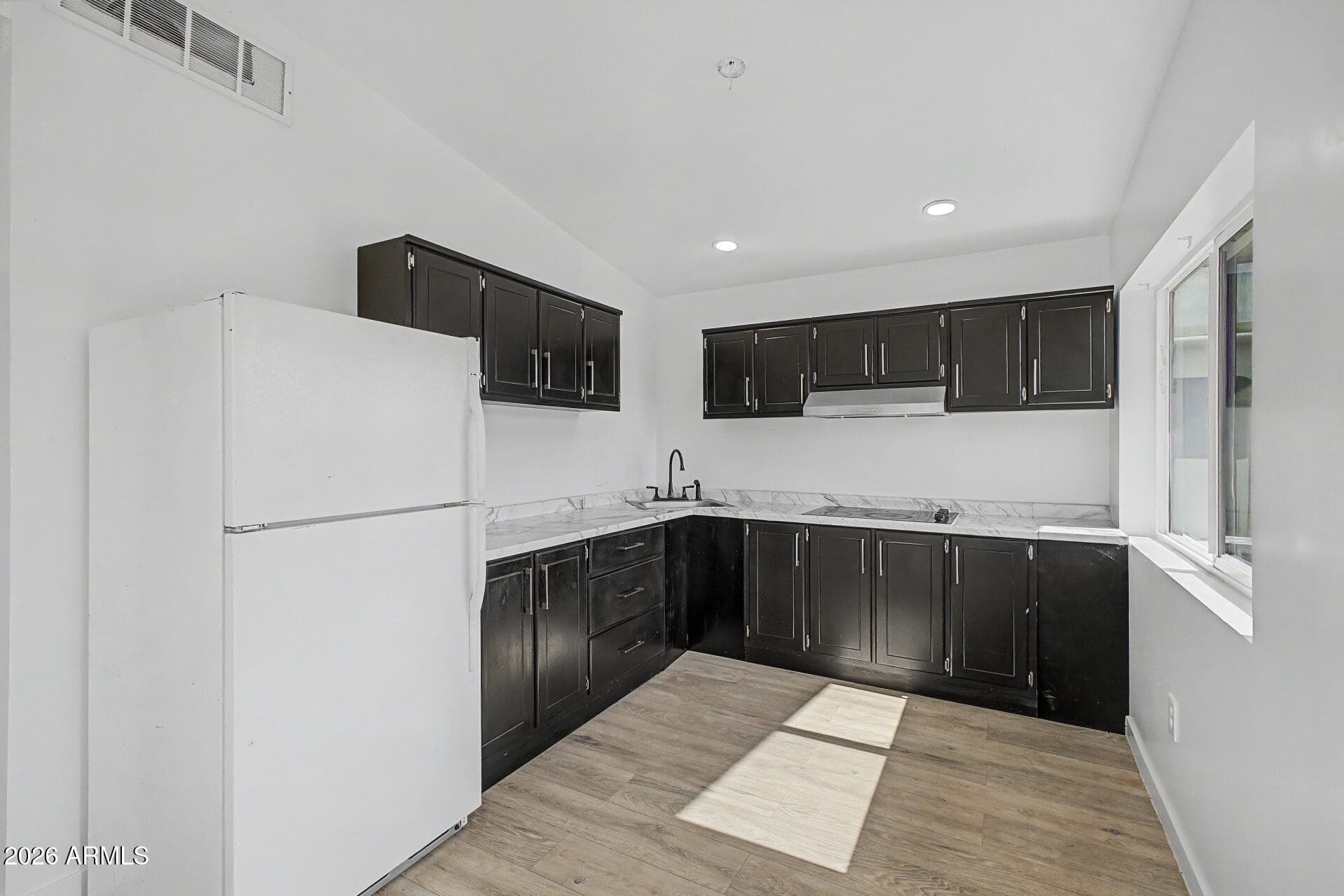 6420 W VAN BUREN Street B4, Phoenix, AZ 85043 — photo 2 of 28