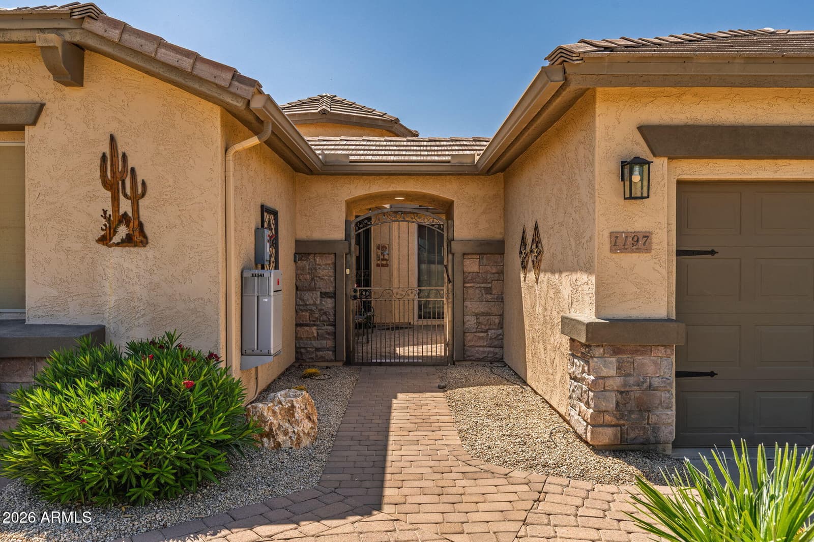 1197 W DESERT LILY Drive, San Tan Valley, AZ 85143 — photo 5 of 54