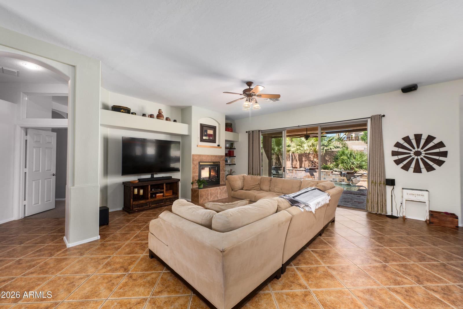 6358 S VISTA POINT Circle, Gold Canyon, AZ 85118 — photo 11 of 71