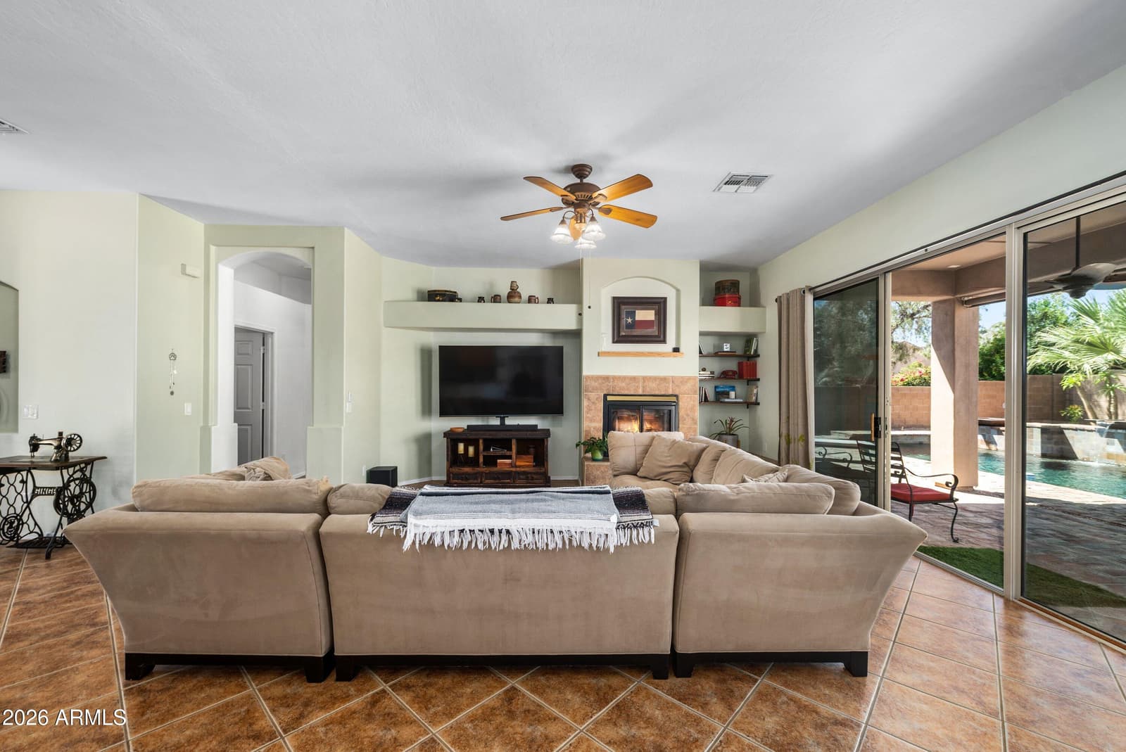 6358 S VISTA POINT Circle, Gold Canyon, AZ 85118 — photo 12 of 71
