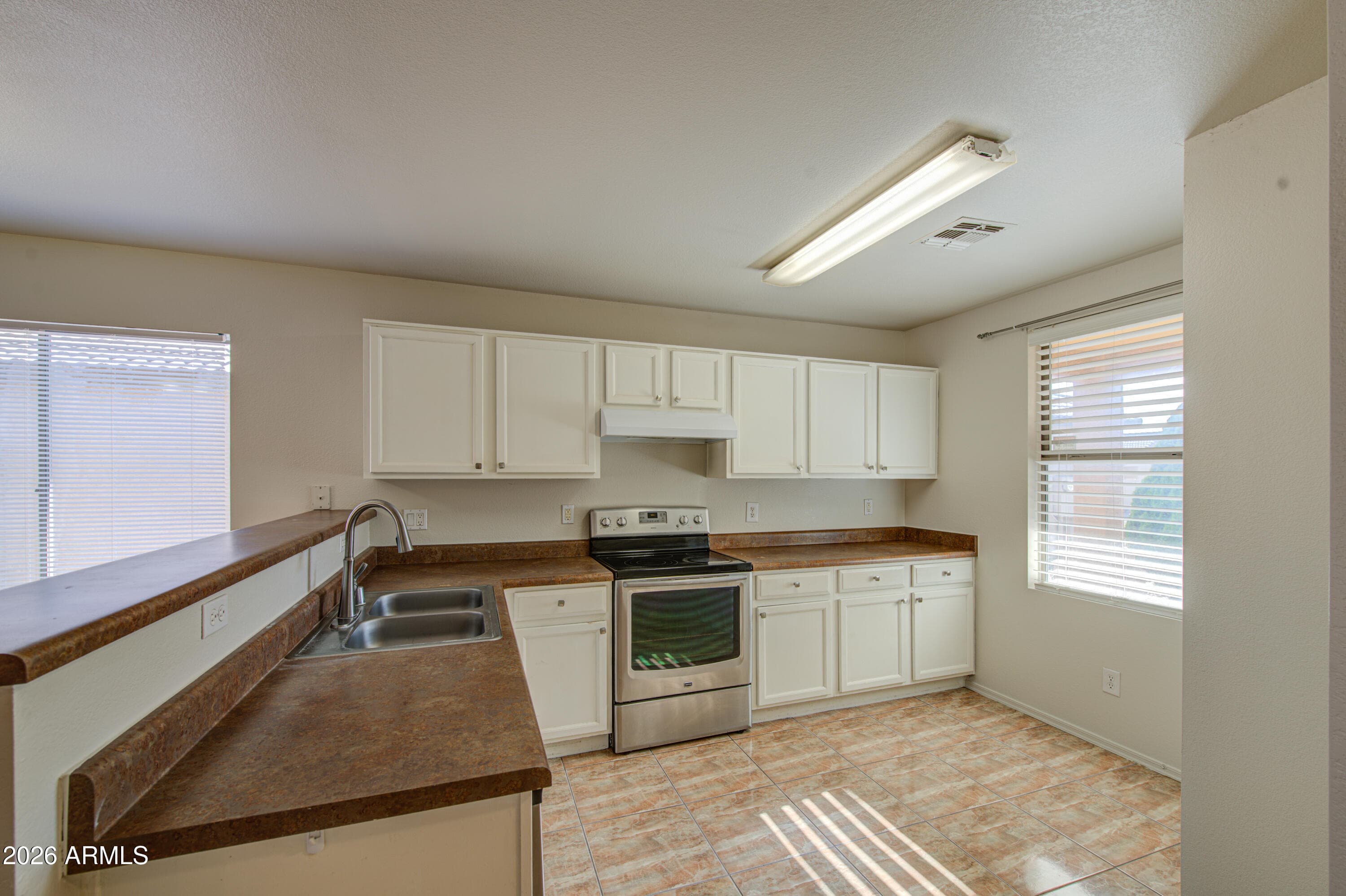 16735 N 113TH Avenue, Surprise, AZ 85378 — photo 12 of 34