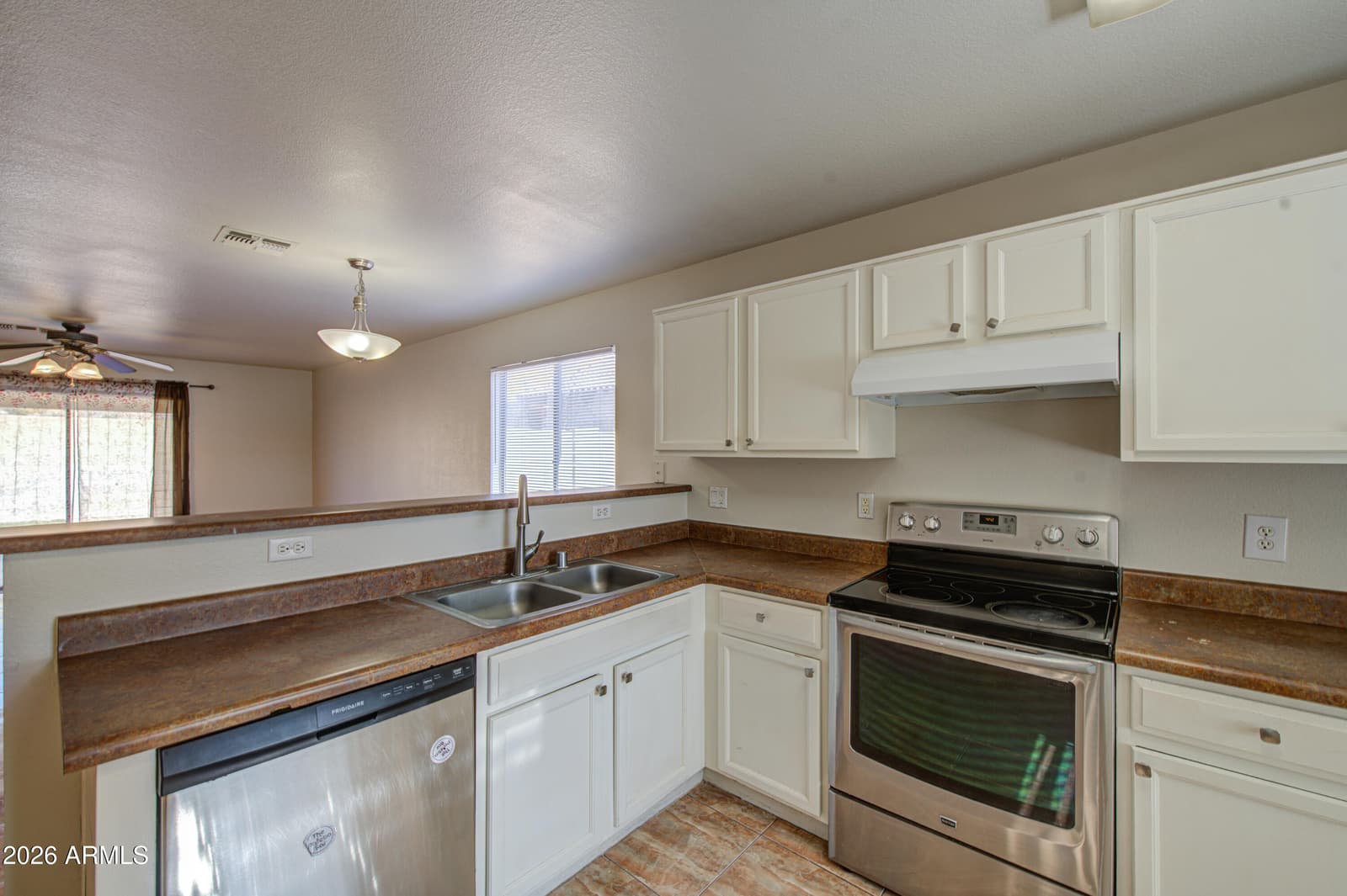 16735 N 113TH Avenue, Surprise, AZ 85378 — photo 13 of 34