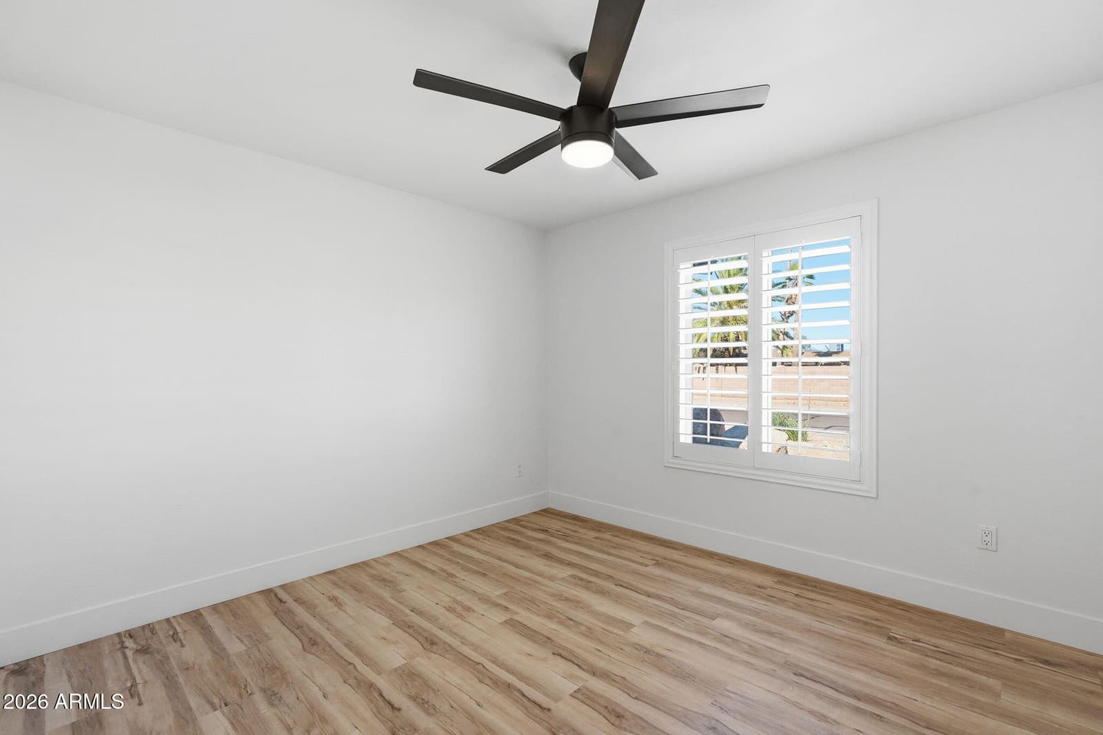 11608 N 32ND Place, Phoenix, AZ 85028 — photo 17 of 30
