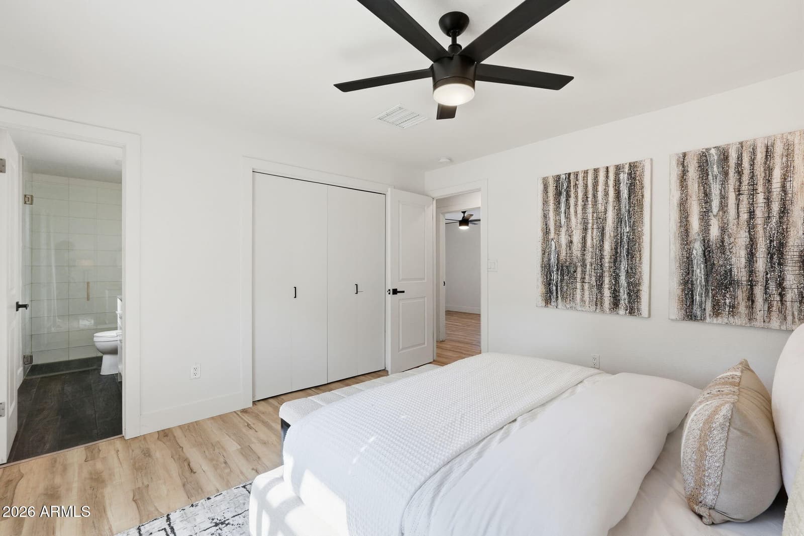 11608 N 32ND Place, Phoenix, AZ 85028 — photo 15 of 30