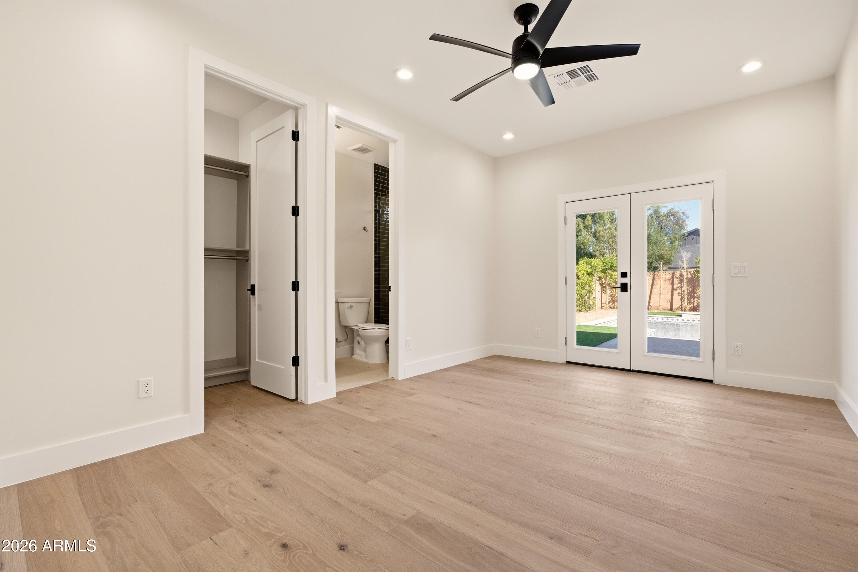4348 E MITCHELL Drive, Phoenix, AZ 85018 — photo 24 of 32