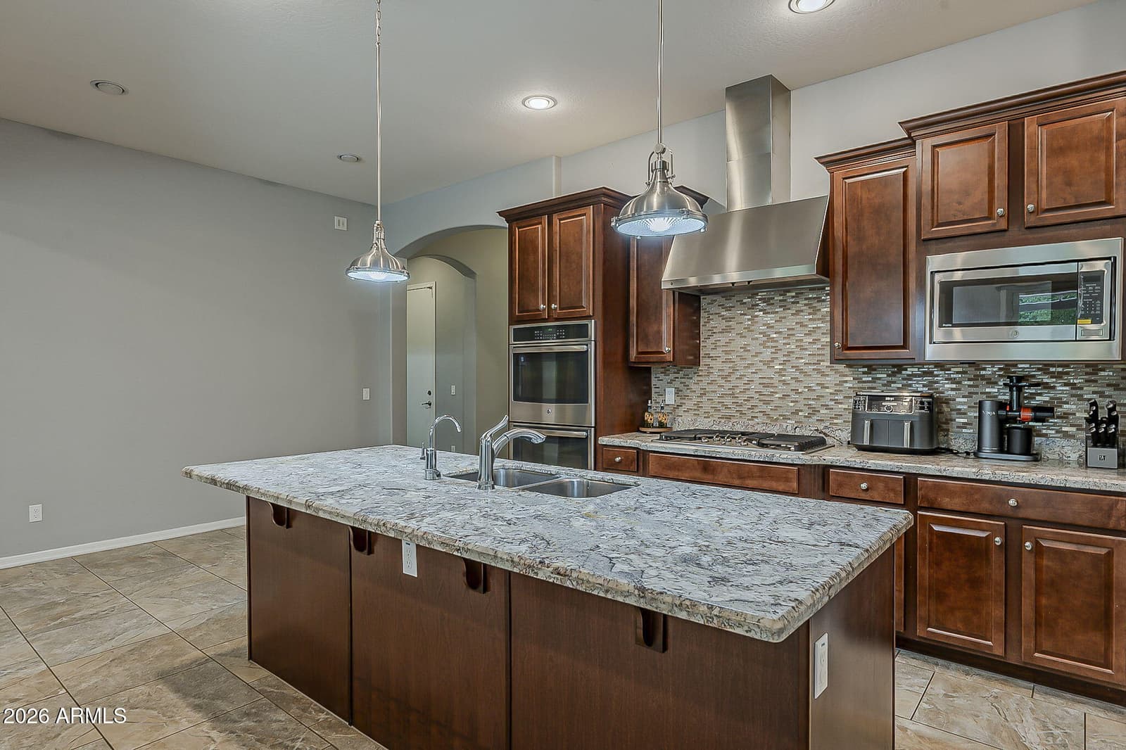 4135 E GRAND CANYON Drive, Chandler, AZ 85249 — photo 6 of 21