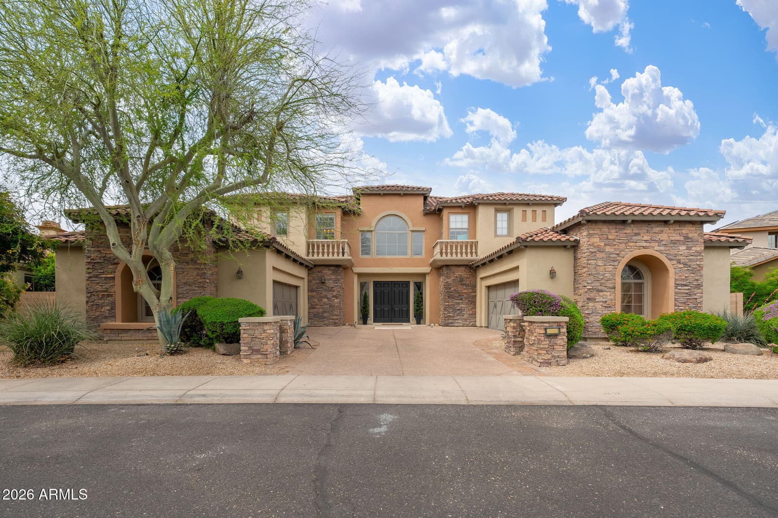 3817 E TRACKER Trail, Phoenix, AZ 85050 — photo 1 of 73