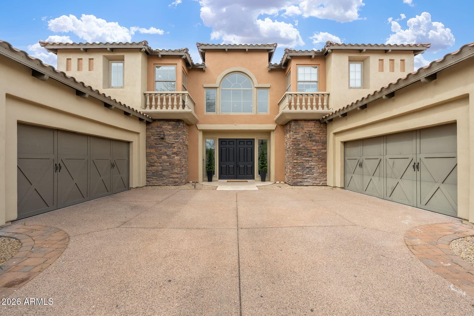 3817 E TRACKER Trail, Phoenix, AZ 85050 — photo 2 of 73