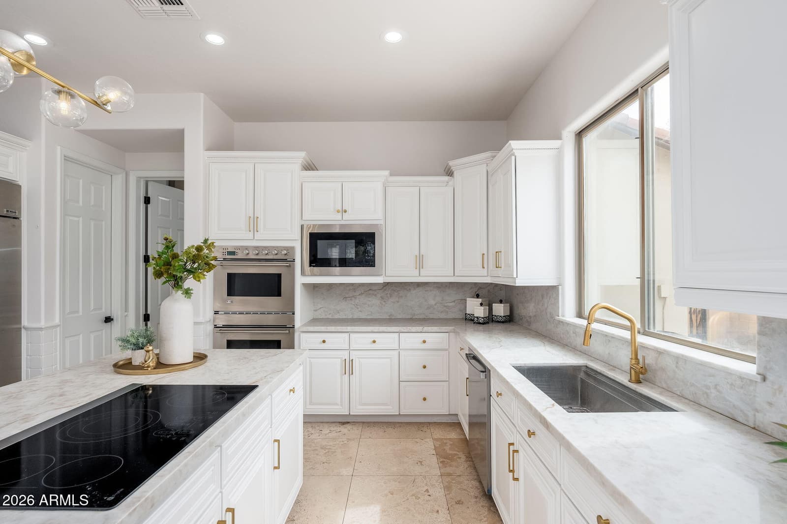 3817 E TRACKER Trail, Phoenix, AZ 85050 — photo 13 of 73