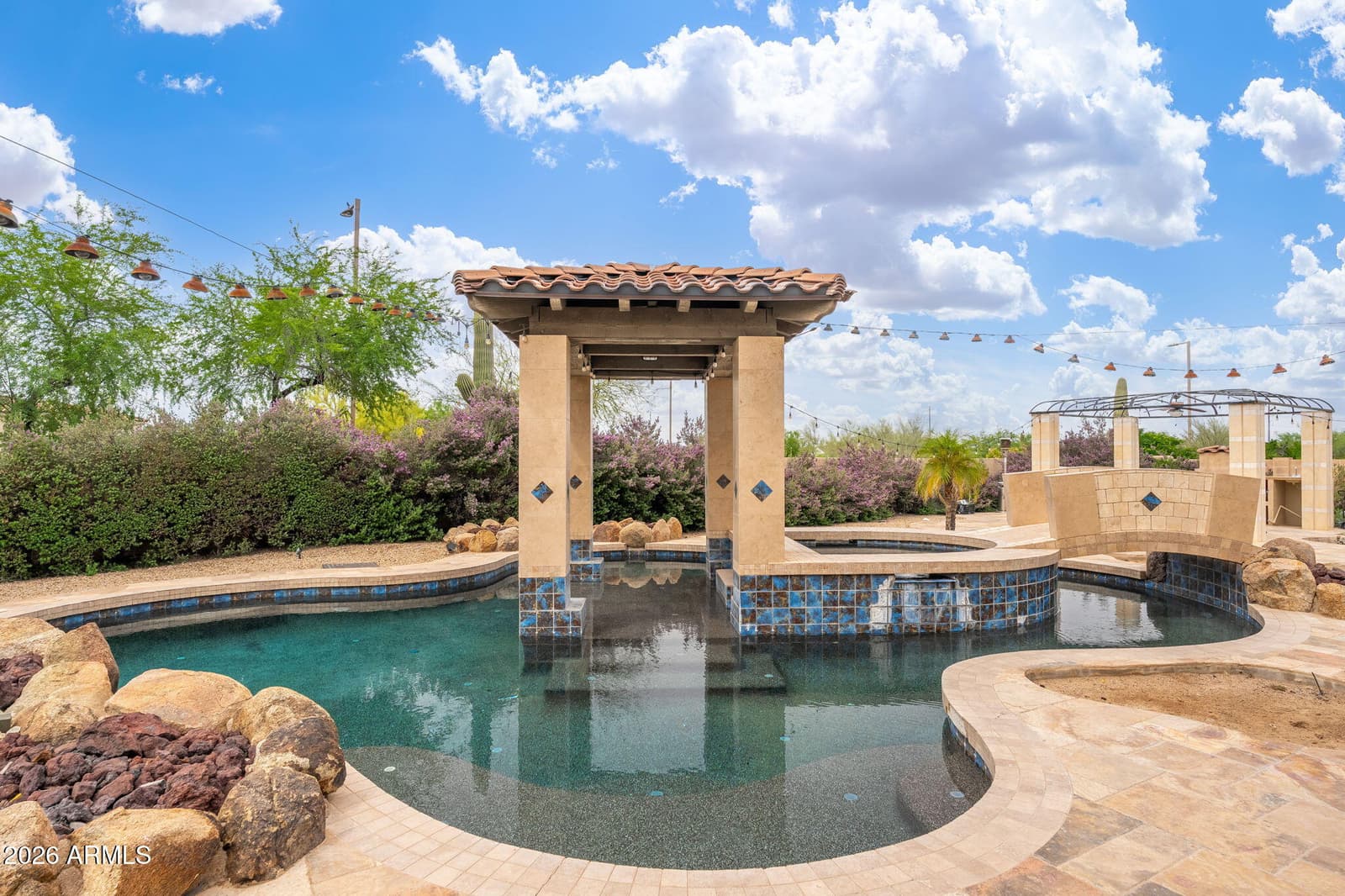 3817 E TRACKER Trail, Phoenix, AZ 85050 — photo 5 of 73