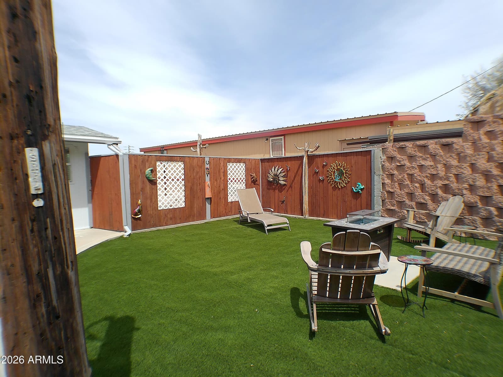 41 W MORRIS Drive, Queen Valley, AZ 85118 — photo 3 of 24