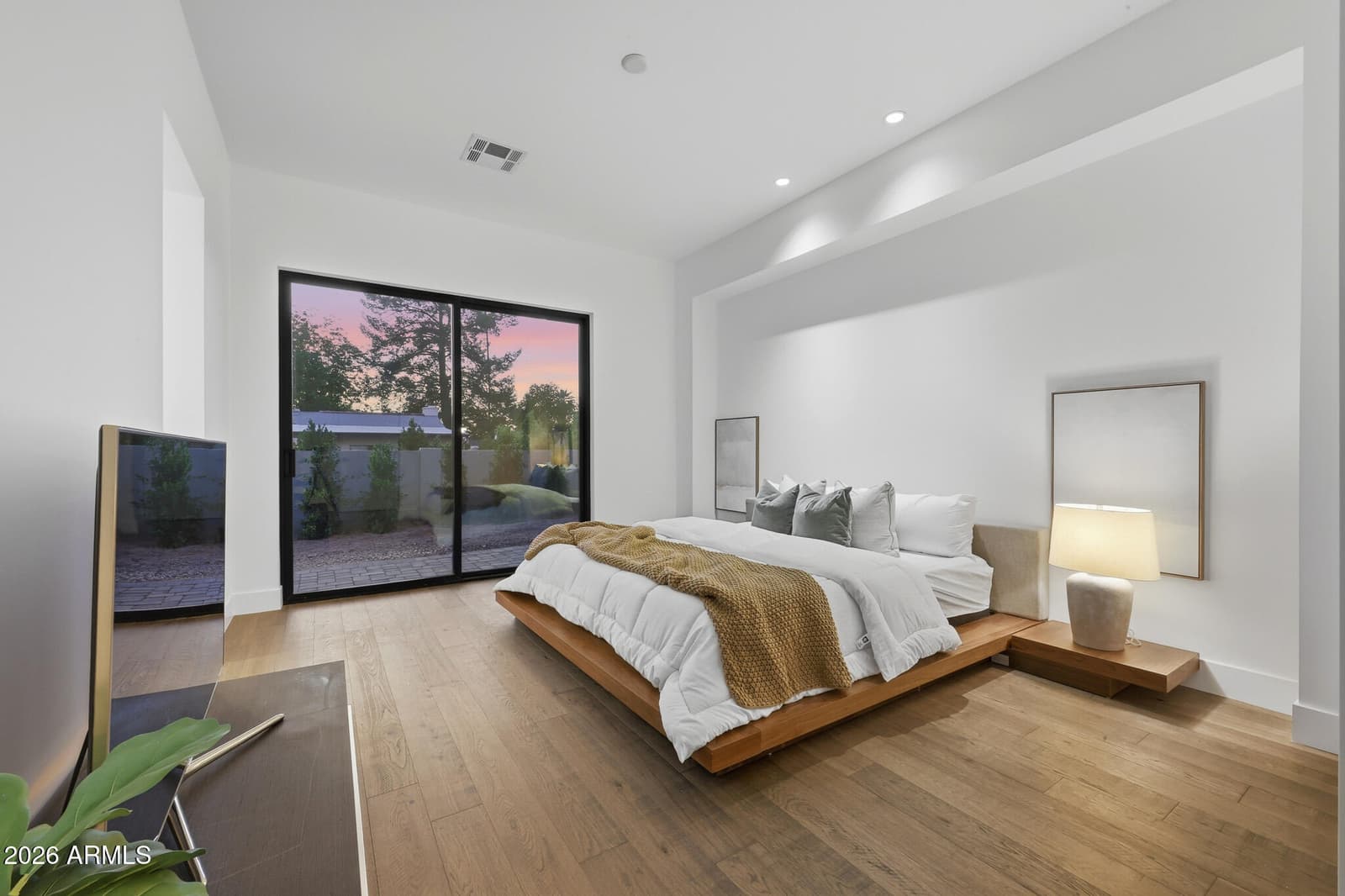 100 W Northern Avenue 15, Phoenix, AZ 85021 — photo 15 of 33