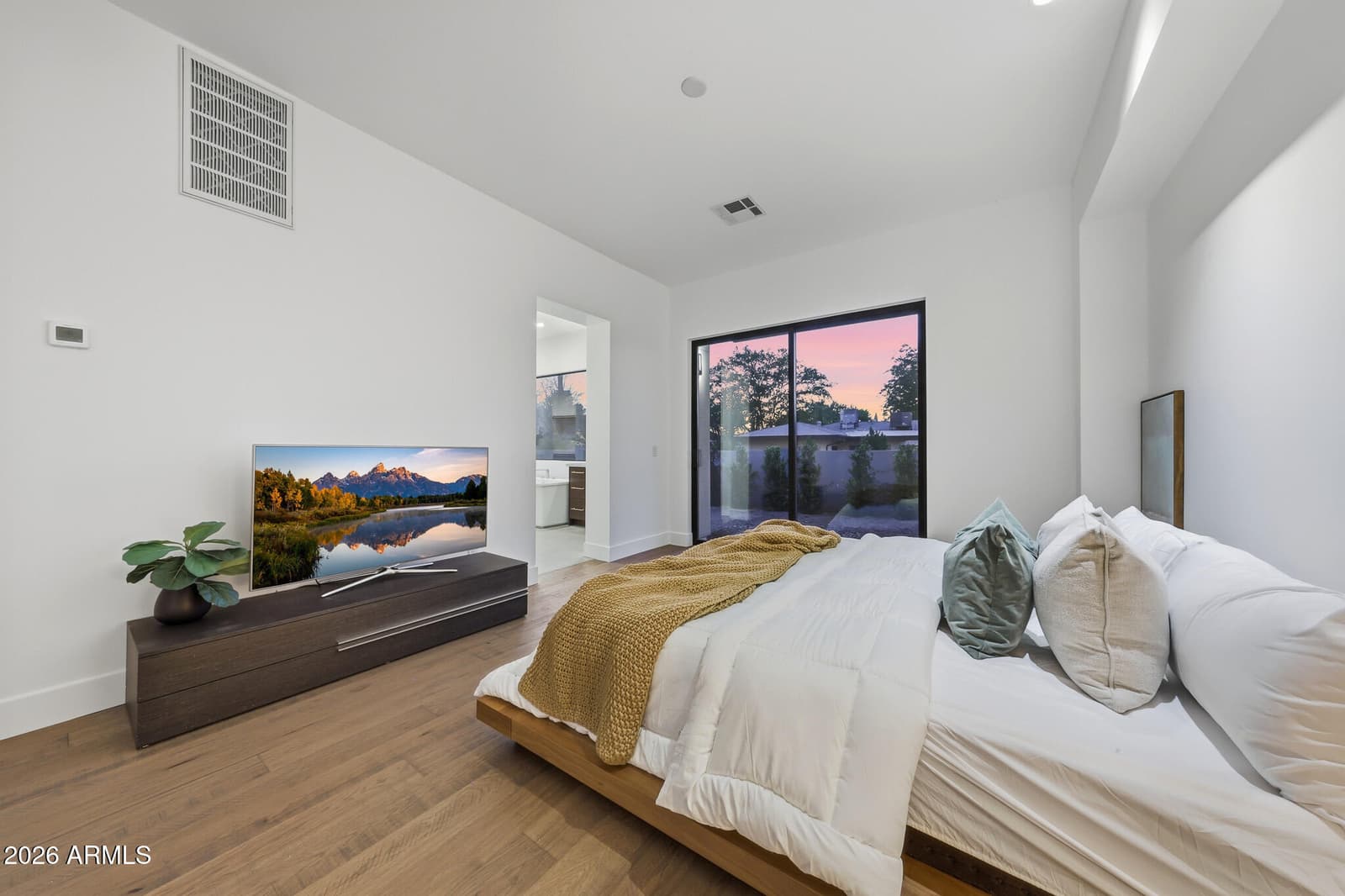100 W Northern Avenue 15, Phoenix, AZ 85021 — photo 16 of 33