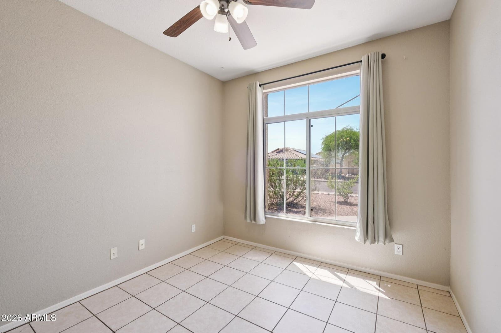 7990 W SOLANO Drive N, Glendale, AZ 85303 — photo 5 of 28