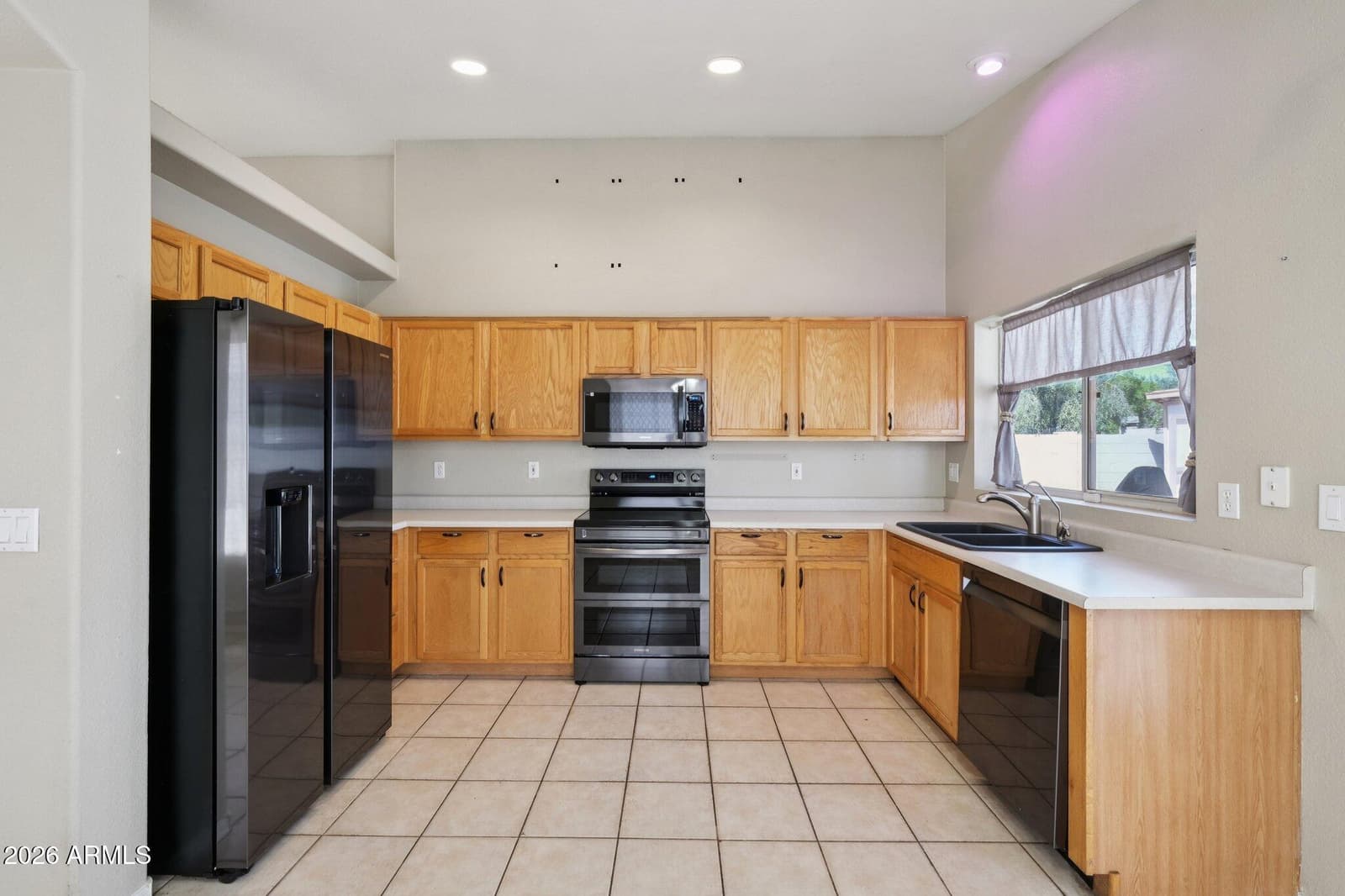 7990 W SOLANO Drive N, Glendale, AZ 85303 — photo 13 of 28