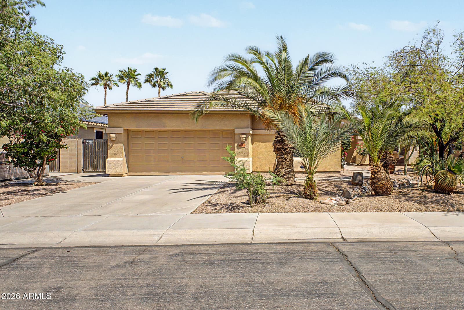 6131 S TOPAZ Place, Chandler, AZ 85249 — photo 7 of 33