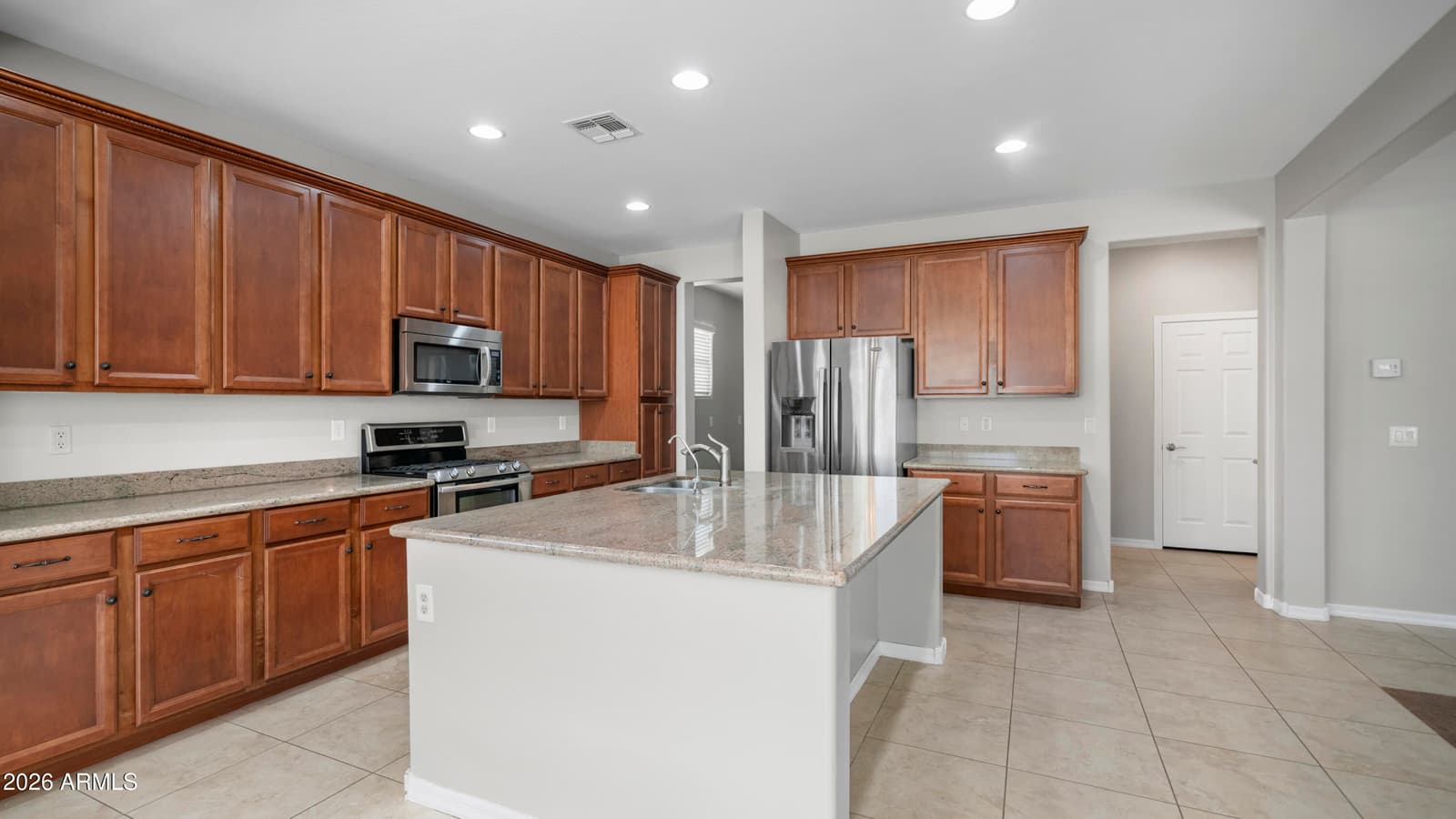 16159 W GRANADA Road, Goodyear, AZ 85395 — photo 14 of 41