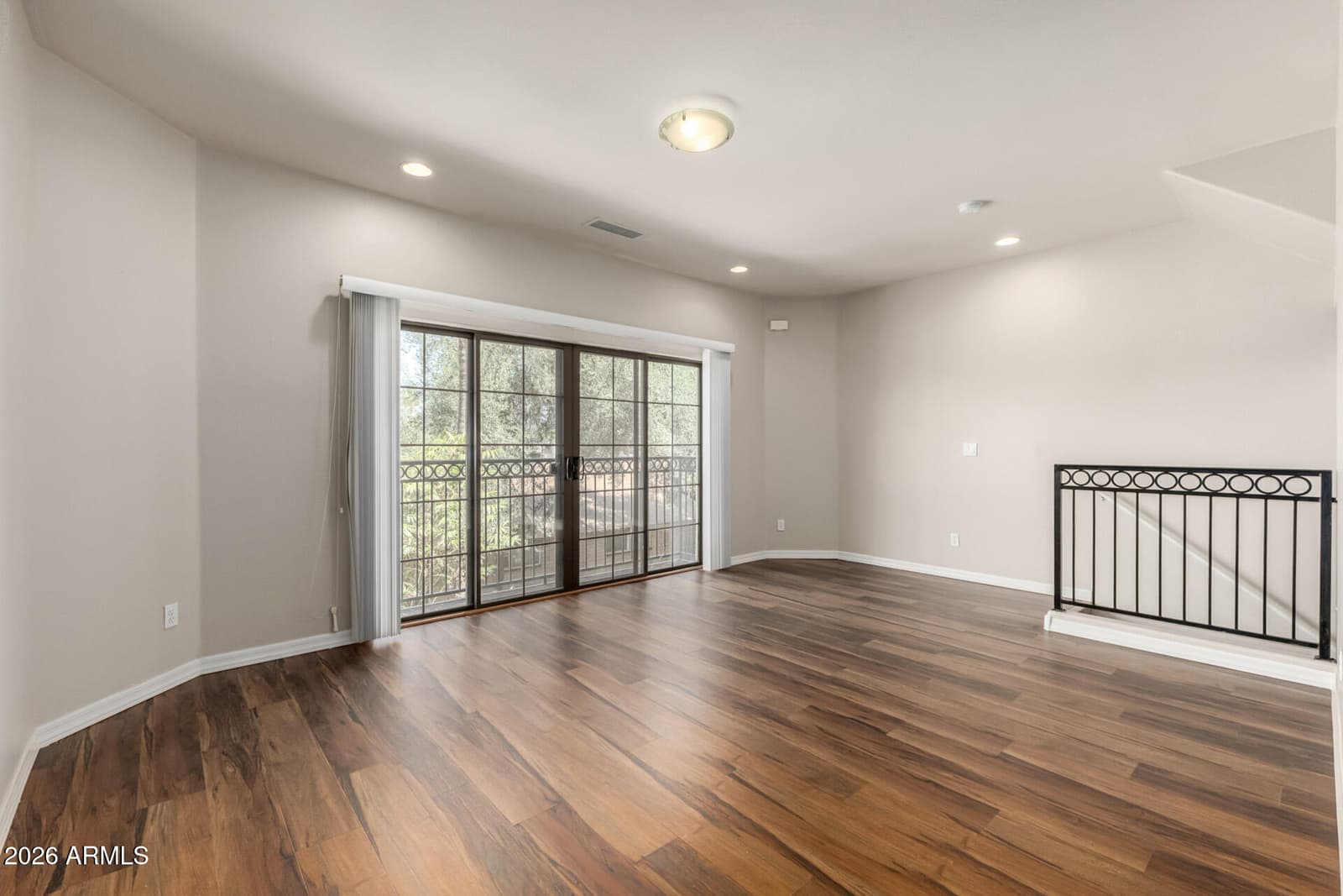 3446 E AVALON Drive, Phoenix, AZ 85018 — photo 10 of 14