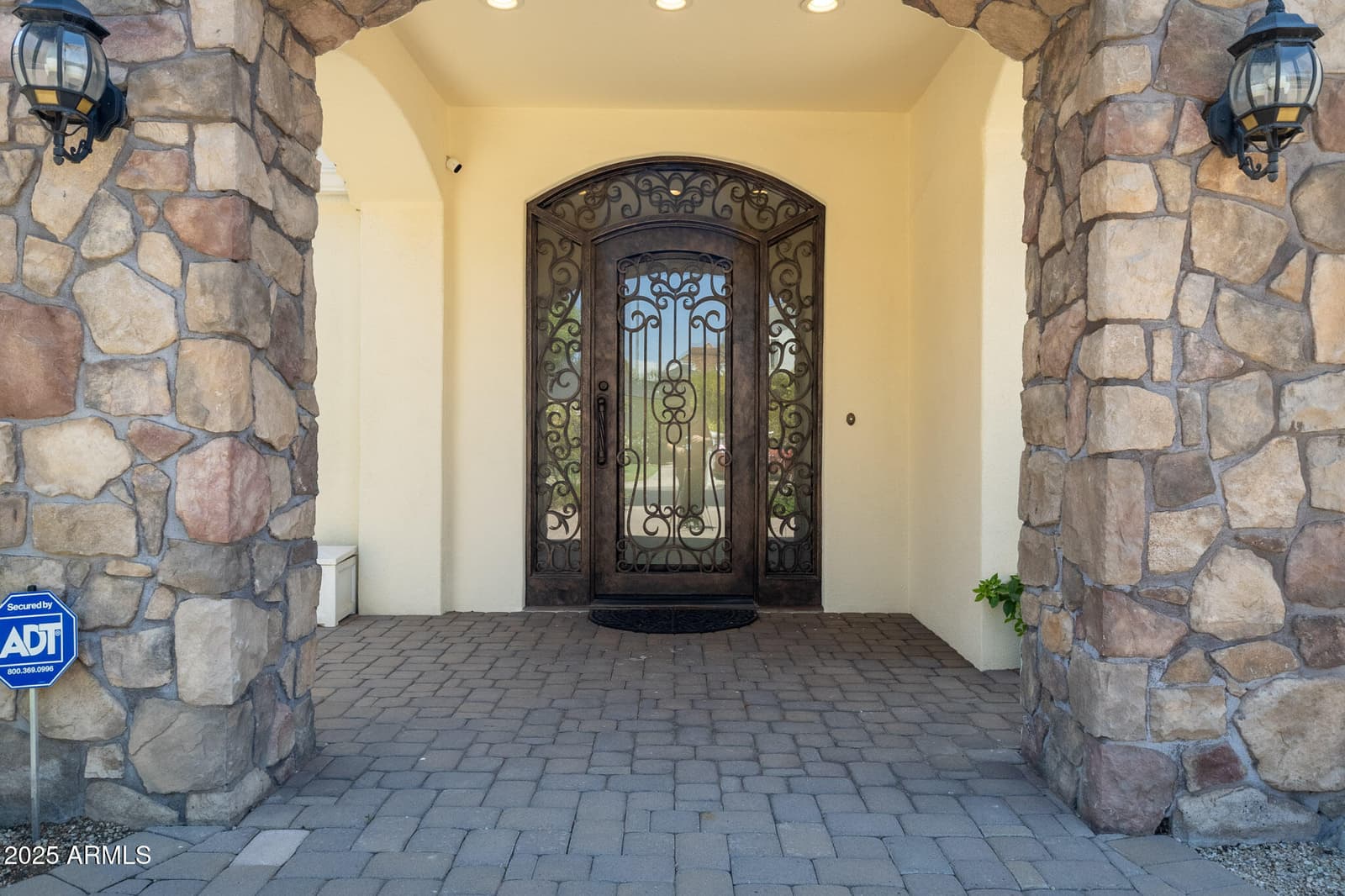 229 W VISTA Avenue, Phoenix, AZ 85021 — photo 6 of 112