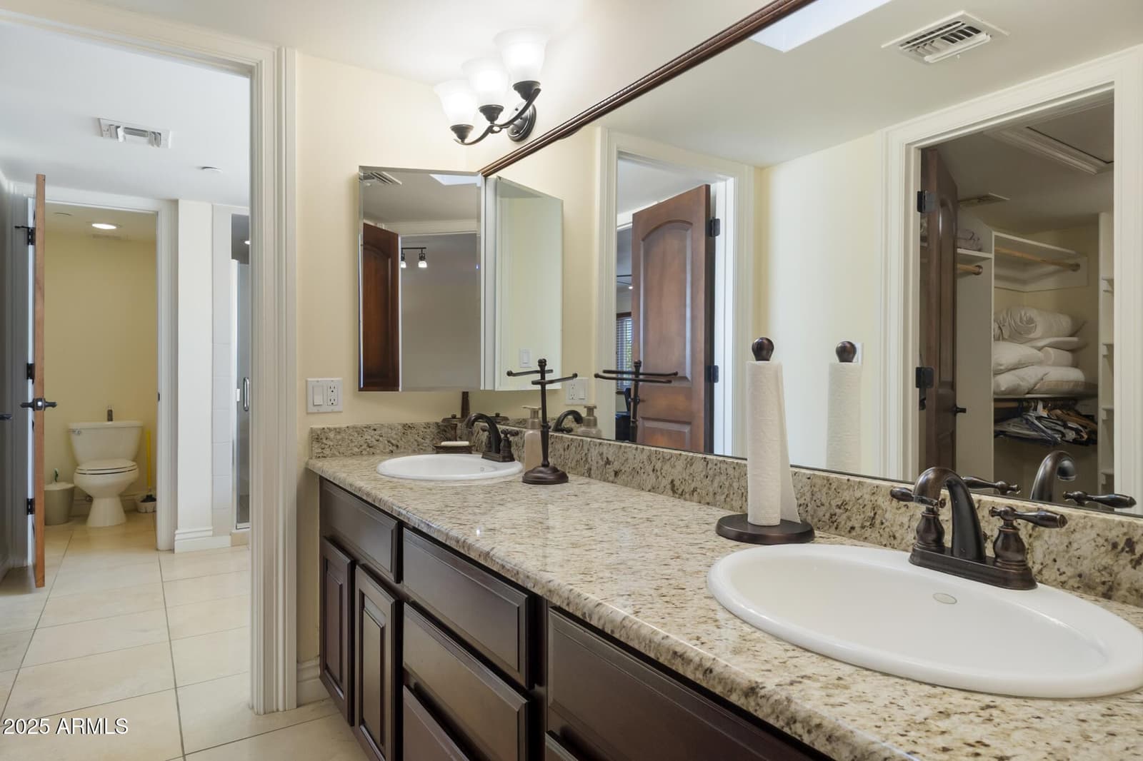 229 W VISTA Avenue, Phoenix, AZ 85021 — photo 47 of 112