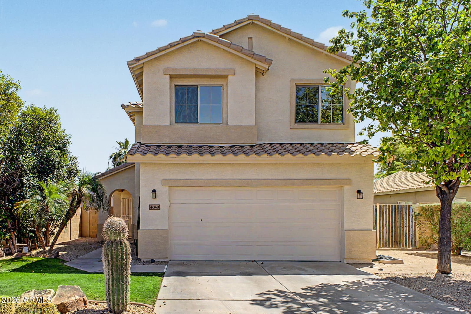 4049 W HACKAMORE Drive, Phoenix, AZ 85083 — photo 3 of 48