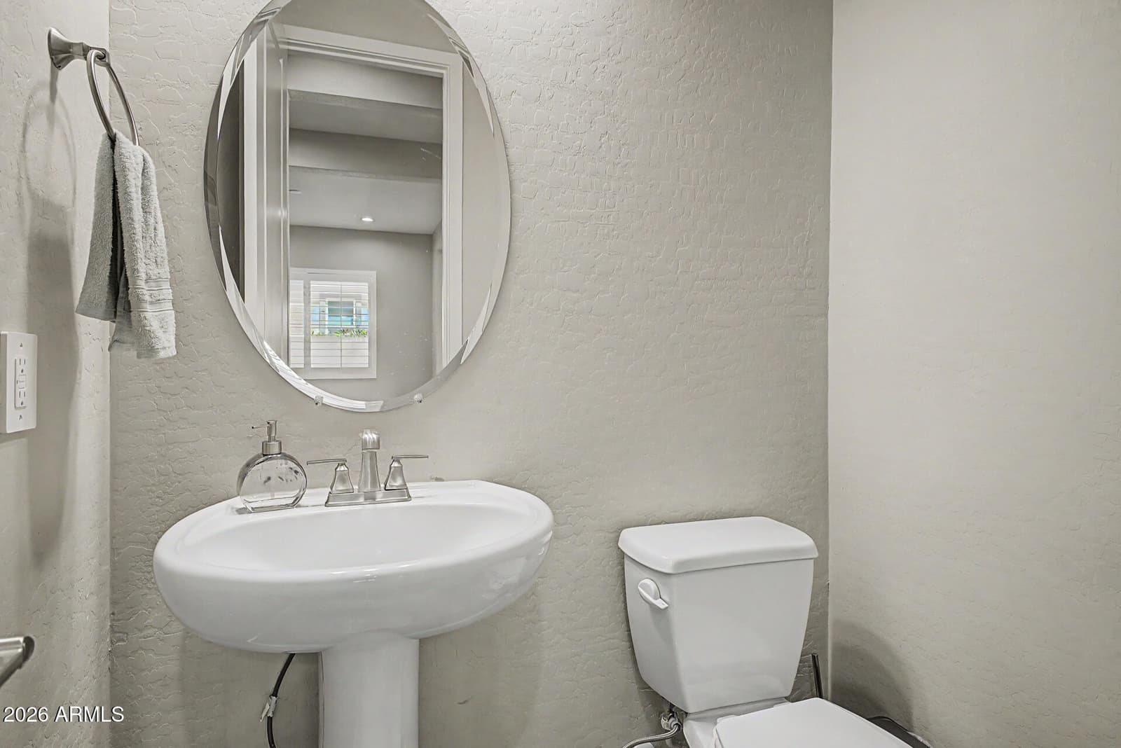 4260 S AMETHYST Drive, Chandler, AZ 85249 — photo 16 of 51