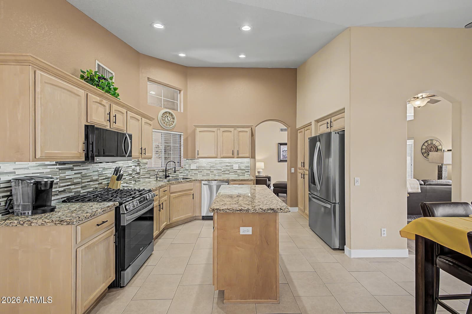 15362 W VERDE Lane, Goodyear, AZ 85395 — photo 10 of 32