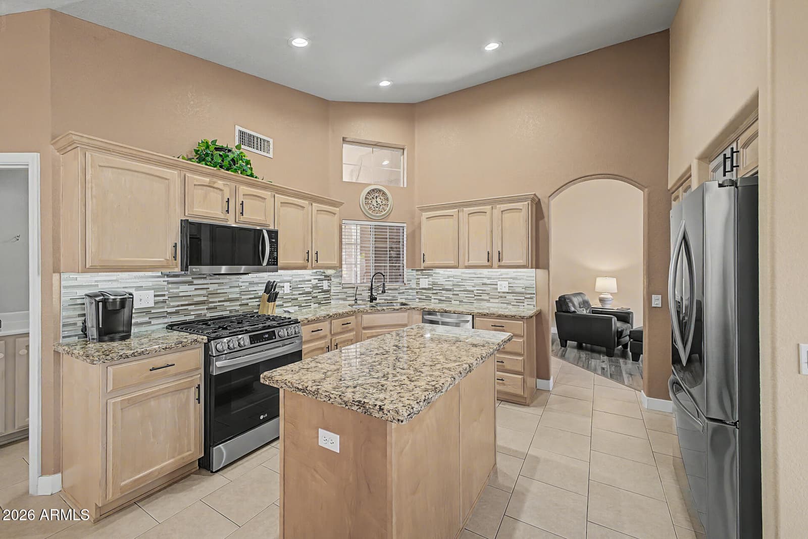 15362 W VERDE Lane, Goodyear, AZ 85395 — photo 3 of 32