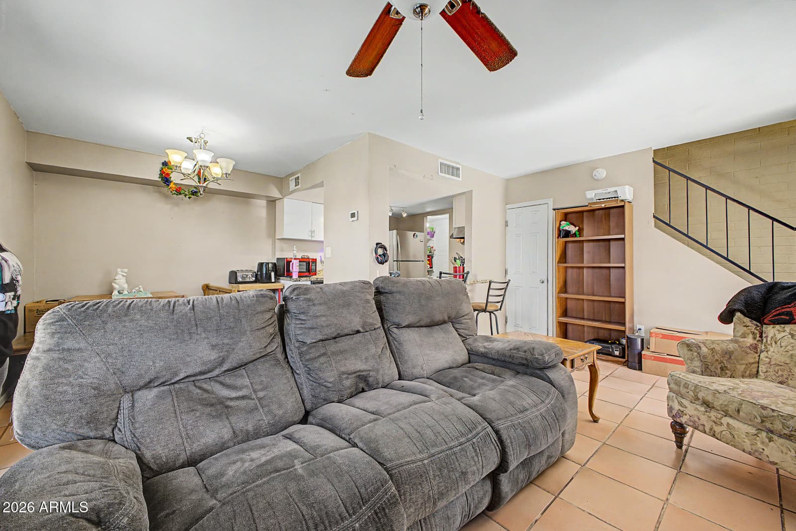 3404 W ECHO Lane, Phoenix, AZ 85051 — photo 5 of 30