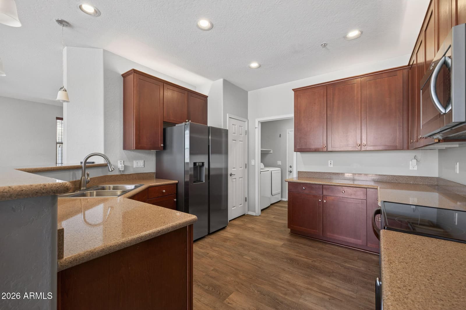 3064 E DUNBAR Drive, Phoenix, AZ 85042 — photo 12 of 38