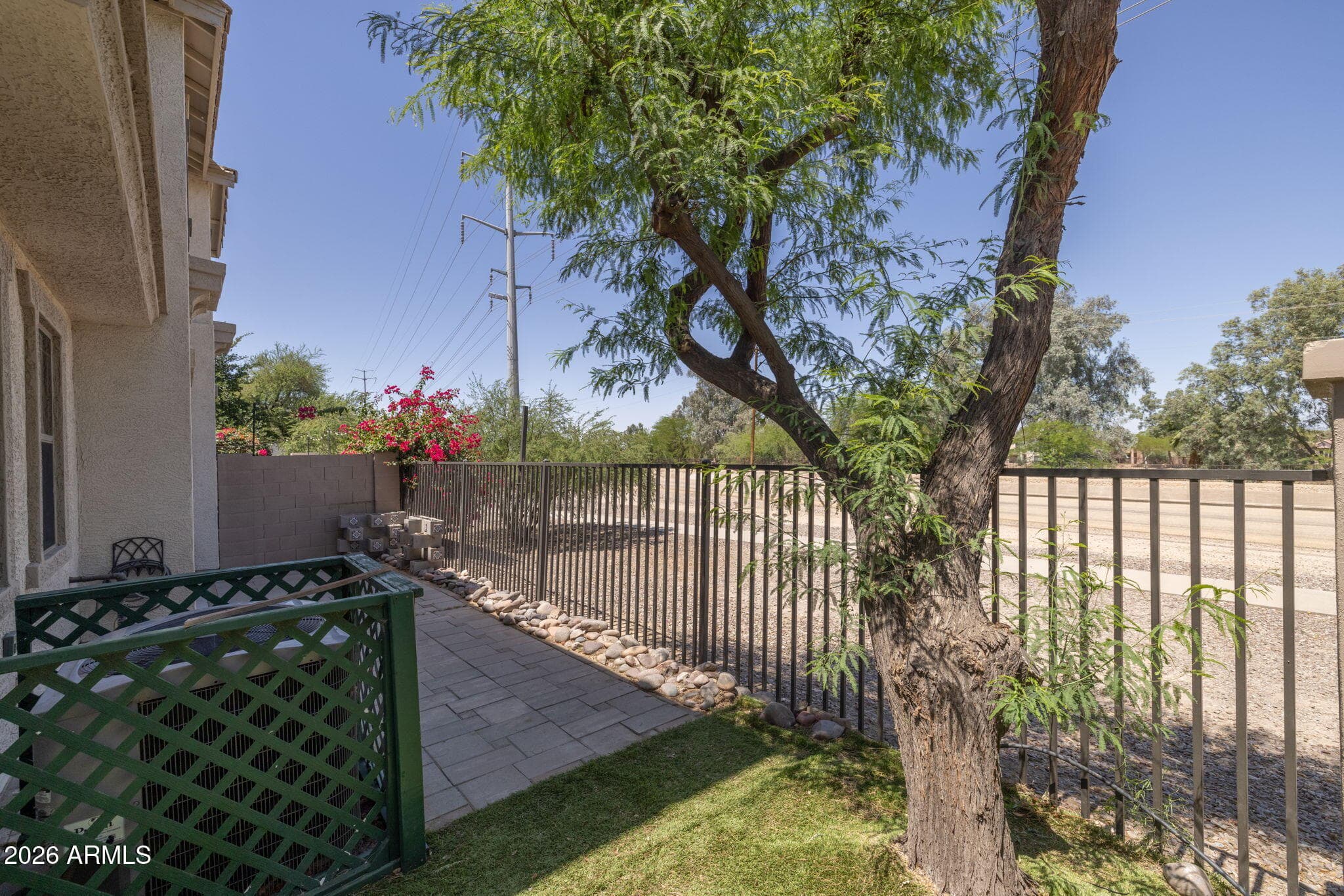 3064 E DUNBAR Drive, Phoenix, AZ 85042 — photo 29 of 38