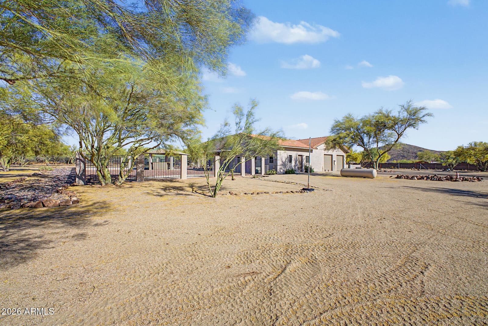 43211 N 16TH Street, New River, AZ 85087 — photo 12 of 55