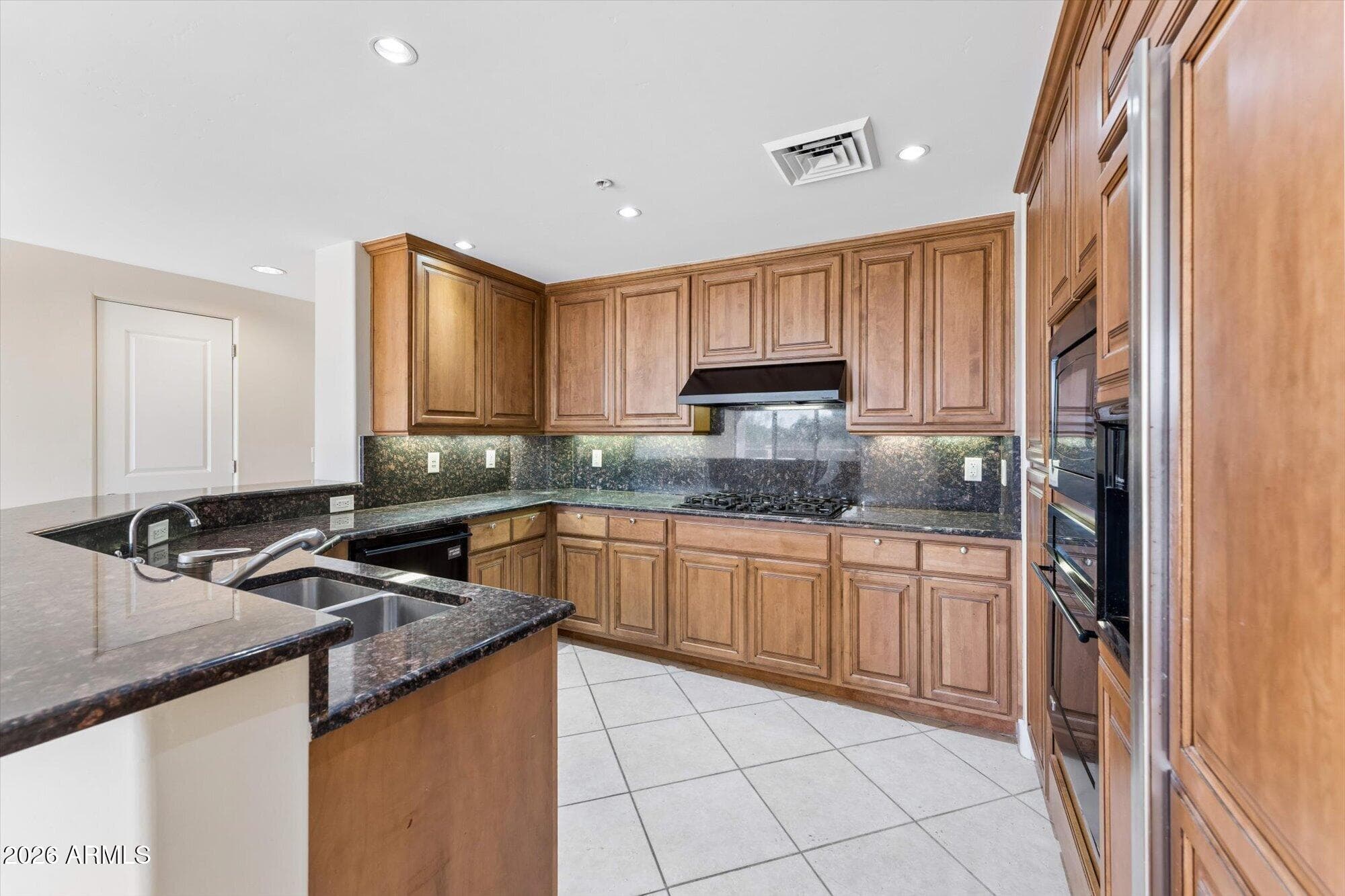 15802 N 71ST Street 211, Scottsdale, AZ 85254 — photo 7 of 53