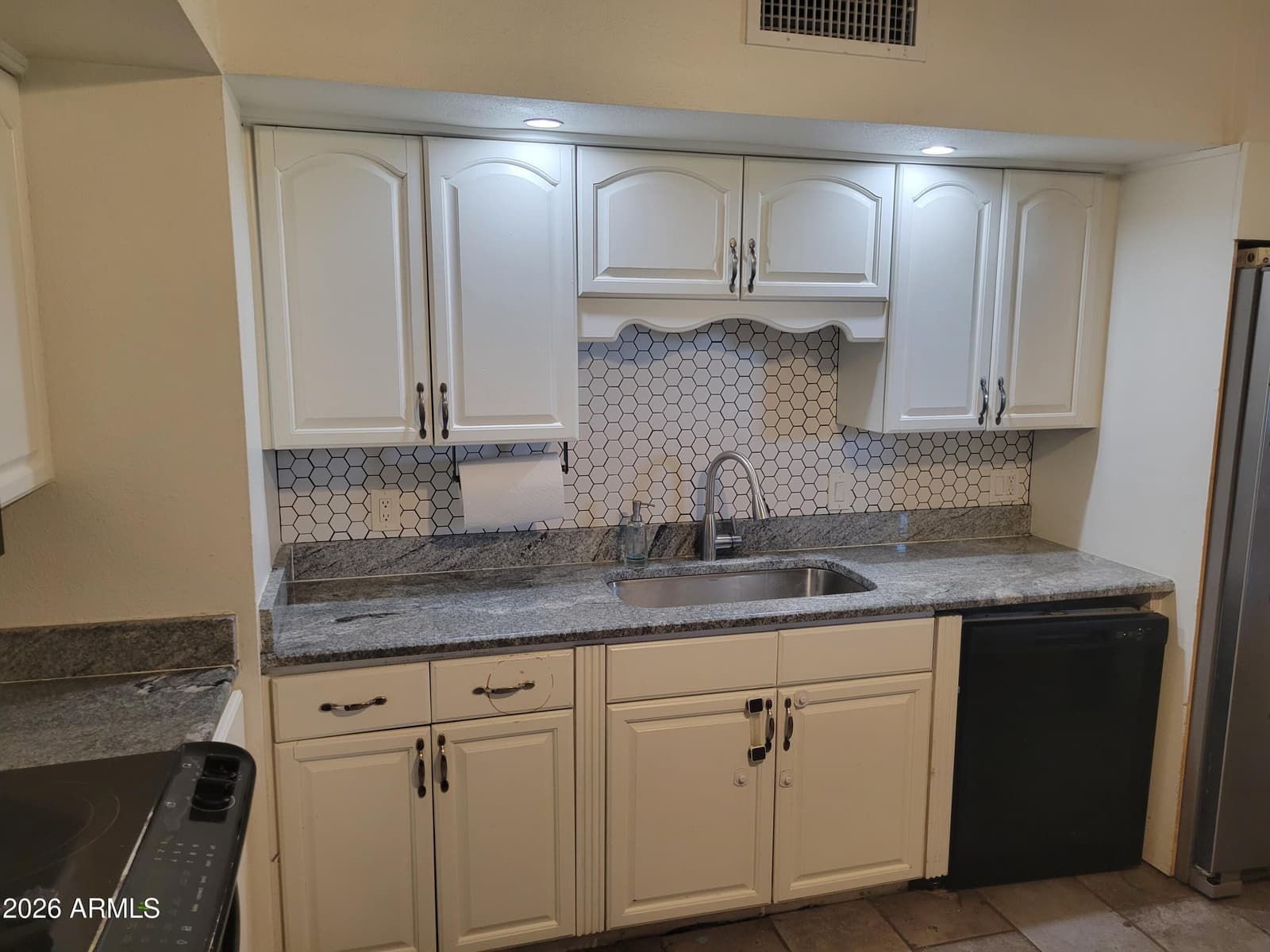 14604 N 52ND Avenue, Glendale, AZ 85306 — photo 15 of 33