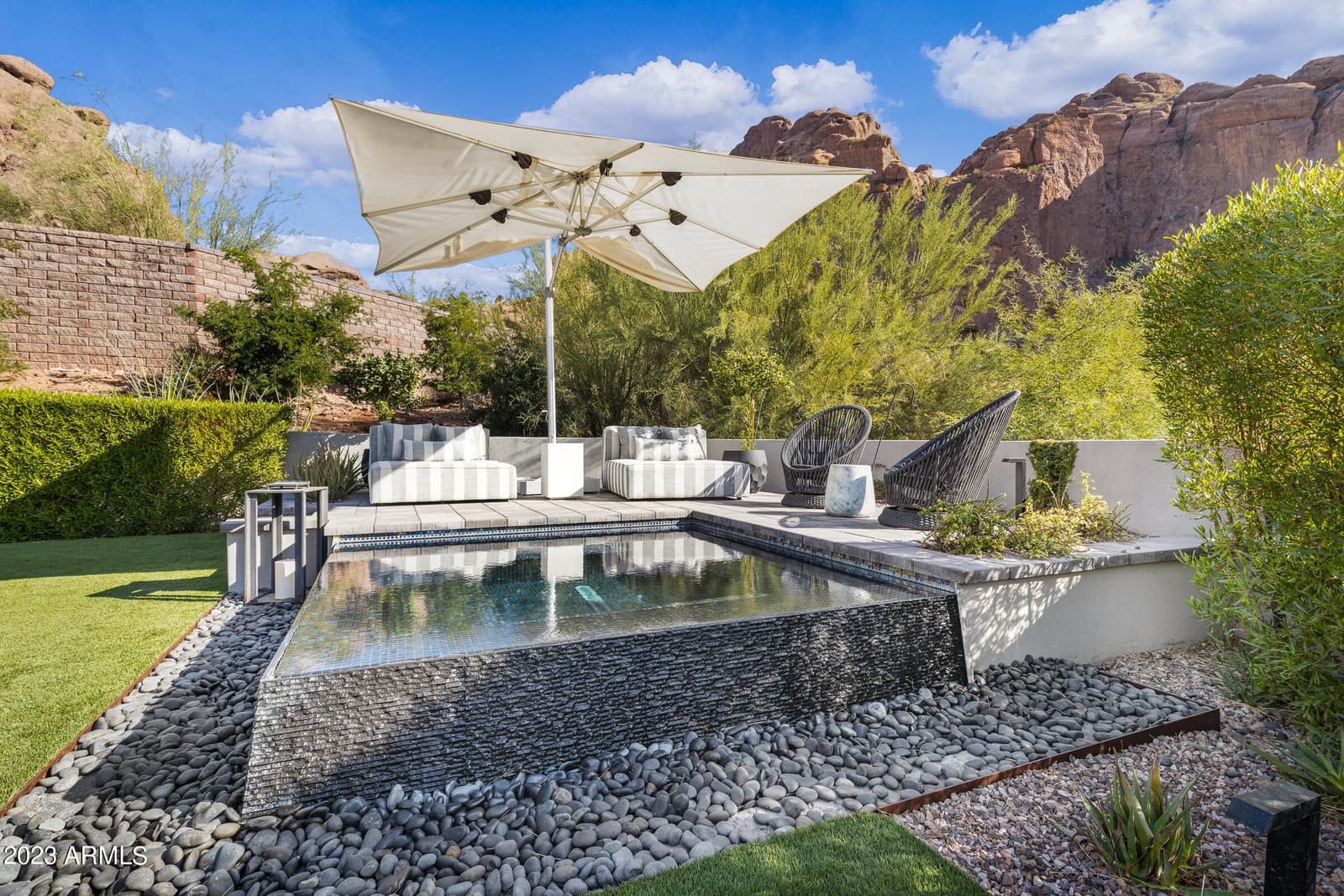 5841 N ECHO CANYON Circle, Phoenix, AZ 85018 — photo 8 of 101