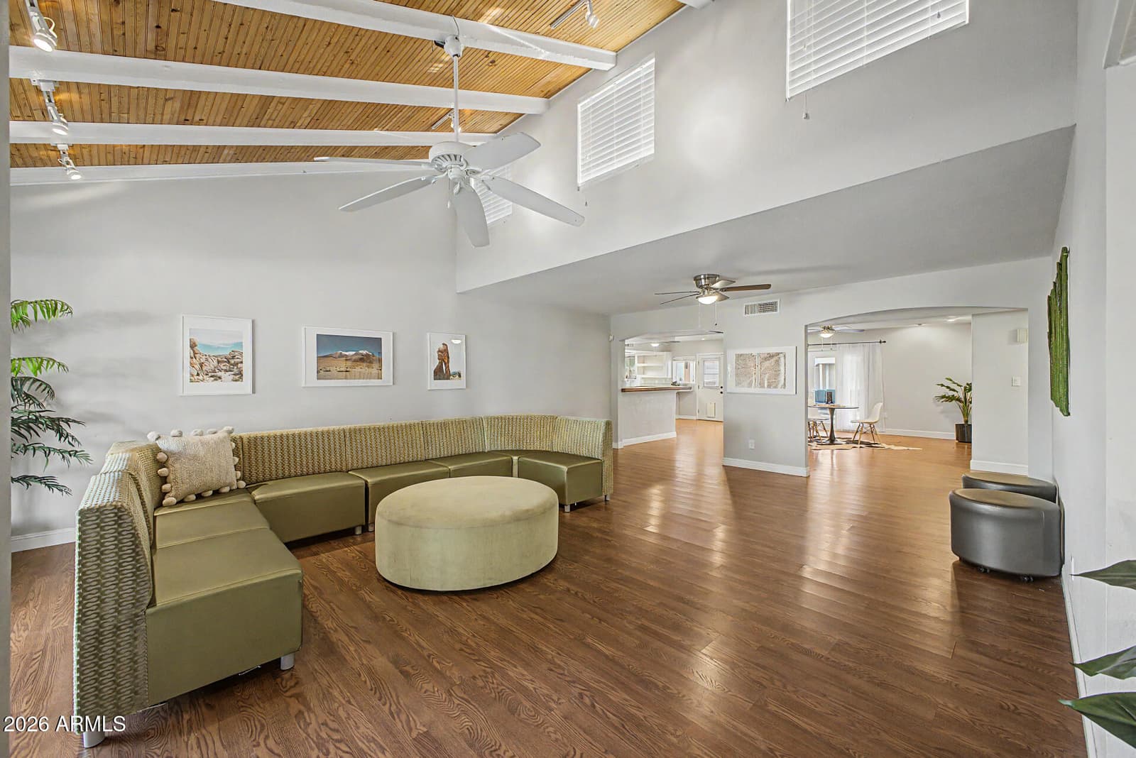 15046 N 20TH Street, Phoenix, AZ 85022 — photo 5 of 43