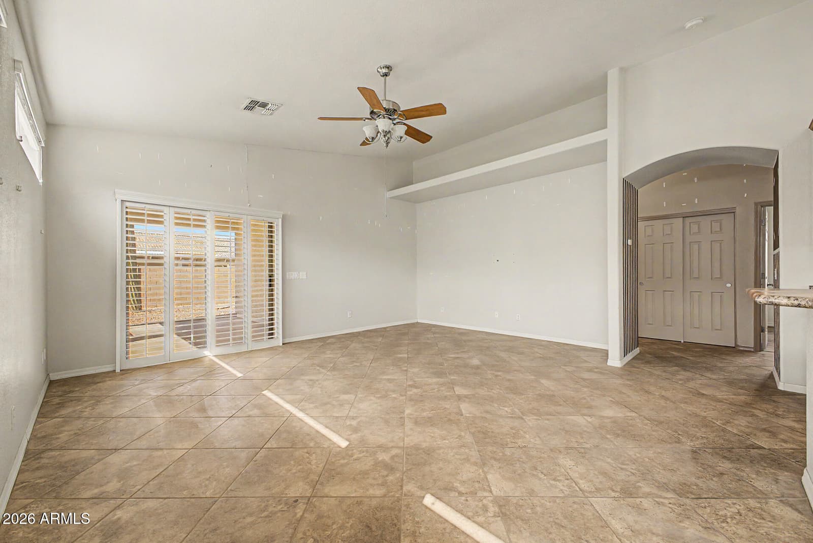 1852 E SYCAMORE Road, Casa Grande, AZ 85122 — photo 5 of 35