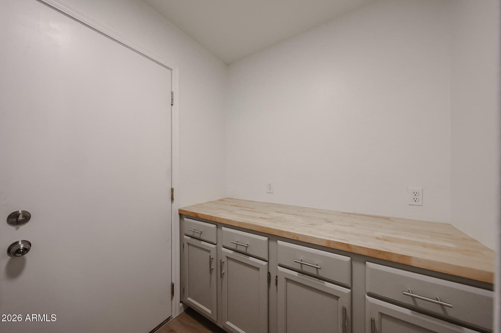 1330 E VOLTAIRE Avenue, Phoenix, AZ 85022 — photo 42 of 54