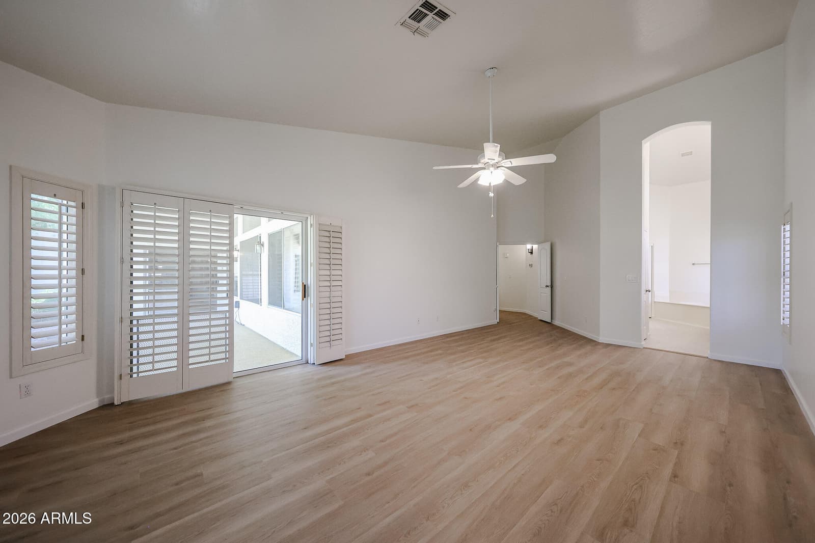 1330 E VOLTAIRE Avenue, Phoenix, AZ 85022 — photo 26 of 54