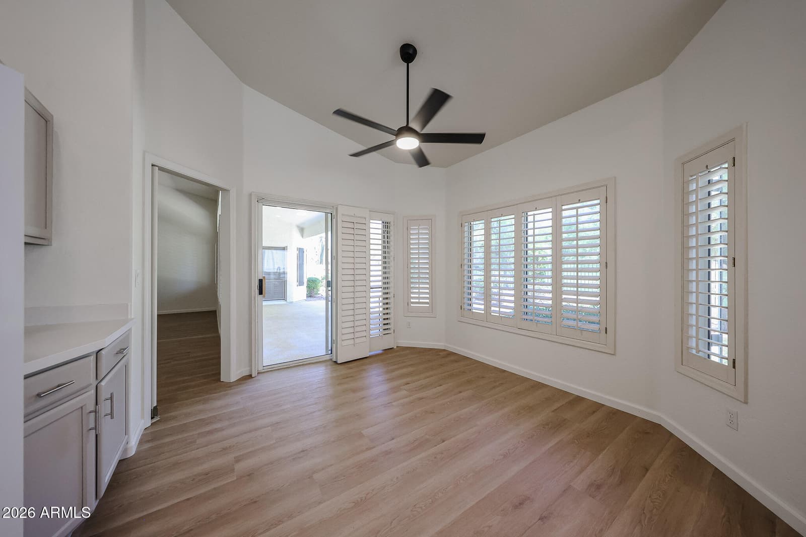 1330 E VOLTAIRE Avenue, Phoenix, AZ 85022 — photo 23 of 54