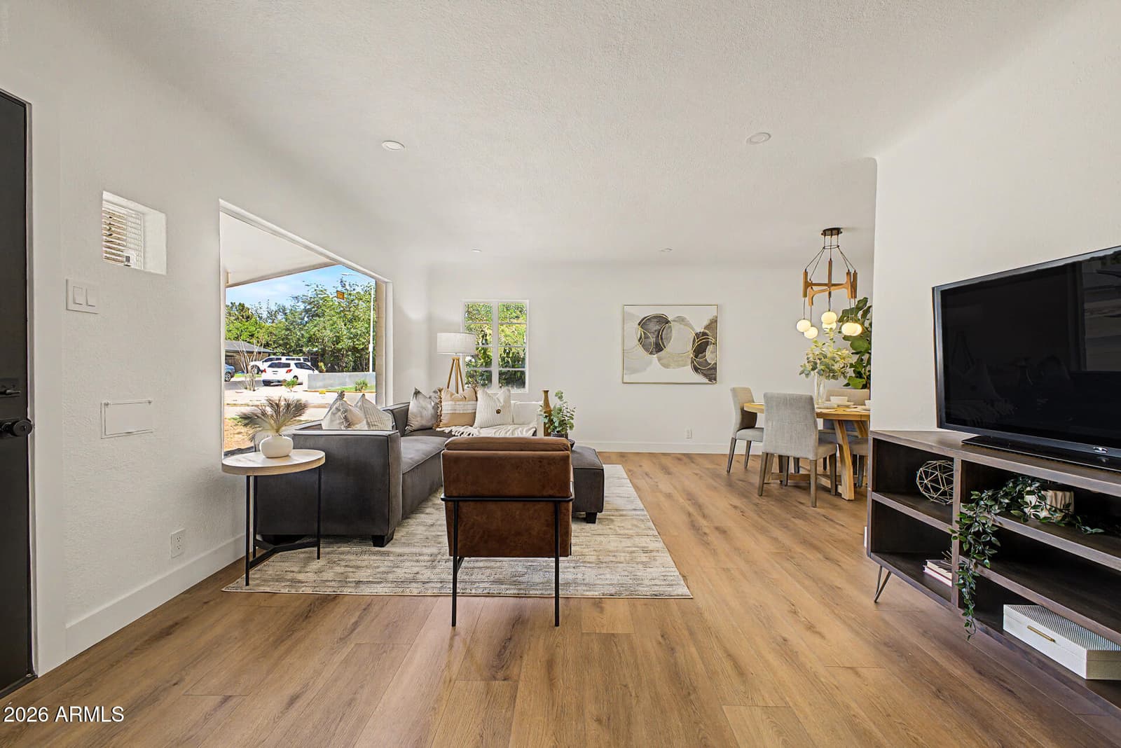 111 E BONITA Way, Tempe, AZ 85281 — photo 11 of 36