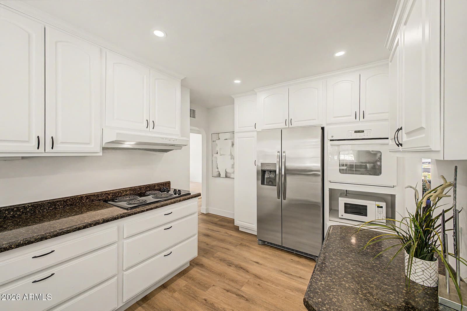111 E BONITA Way, Tempe, AZ 85281 — photo 15 of 36