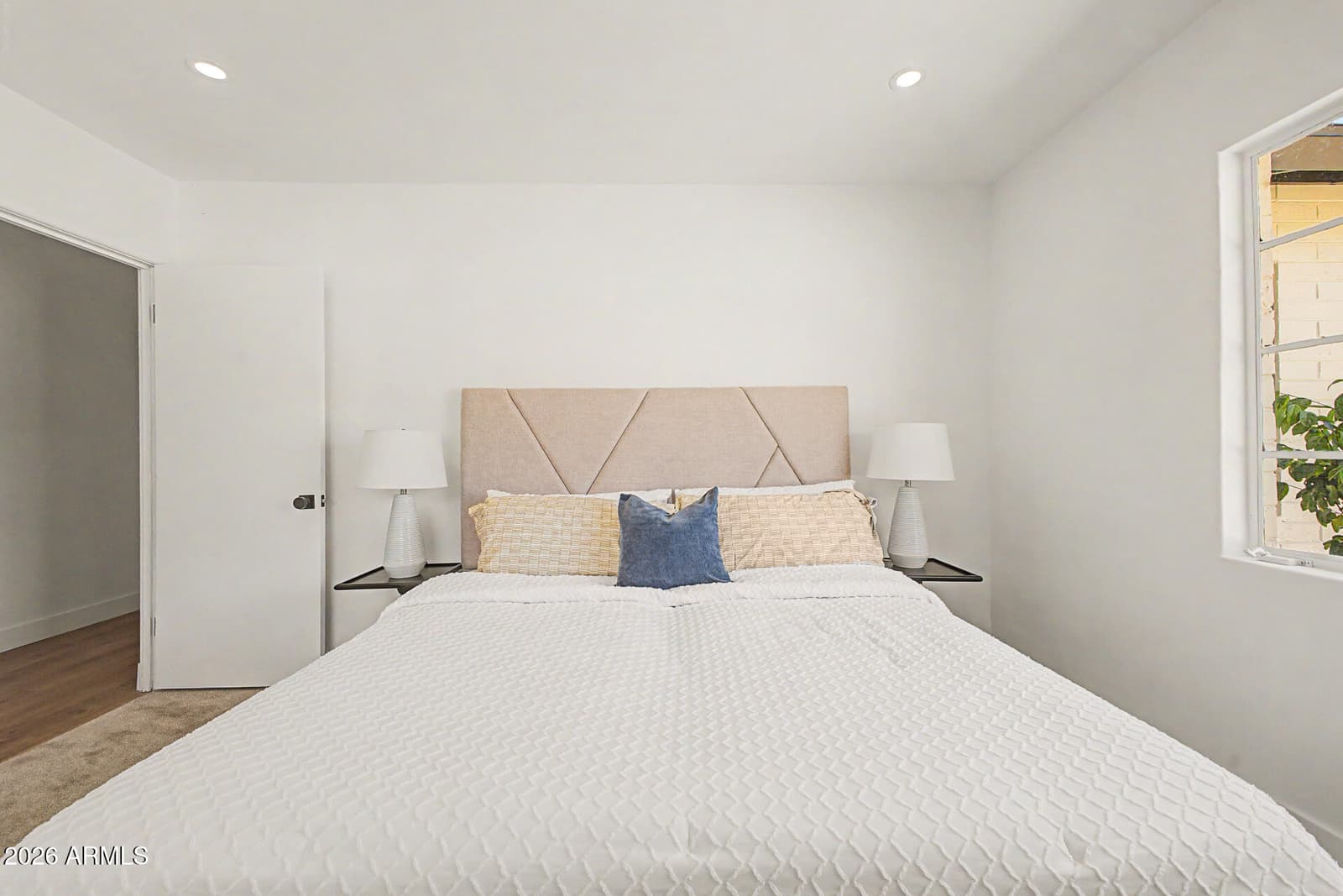 111 E BONITA Way, Tempe, AZ 85281 — photo 19 of 36