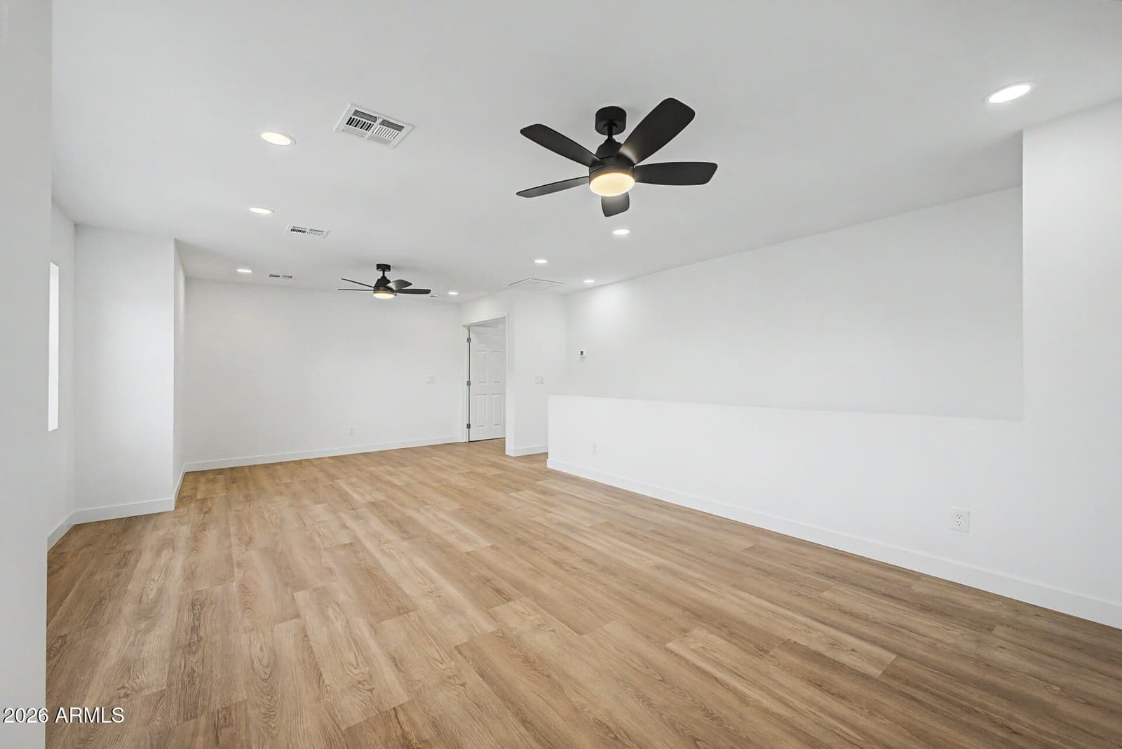 7601 N 59TH Lane N, Glendale, AZ 85301 — photo 13 of 36