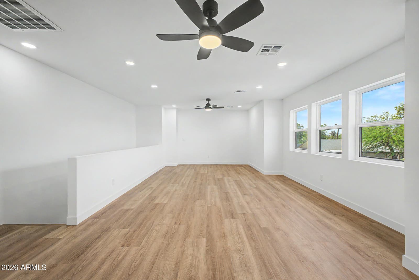 7601 N 59TH Lane N, Glendale, AZ 85301 — photo 14 of 36
