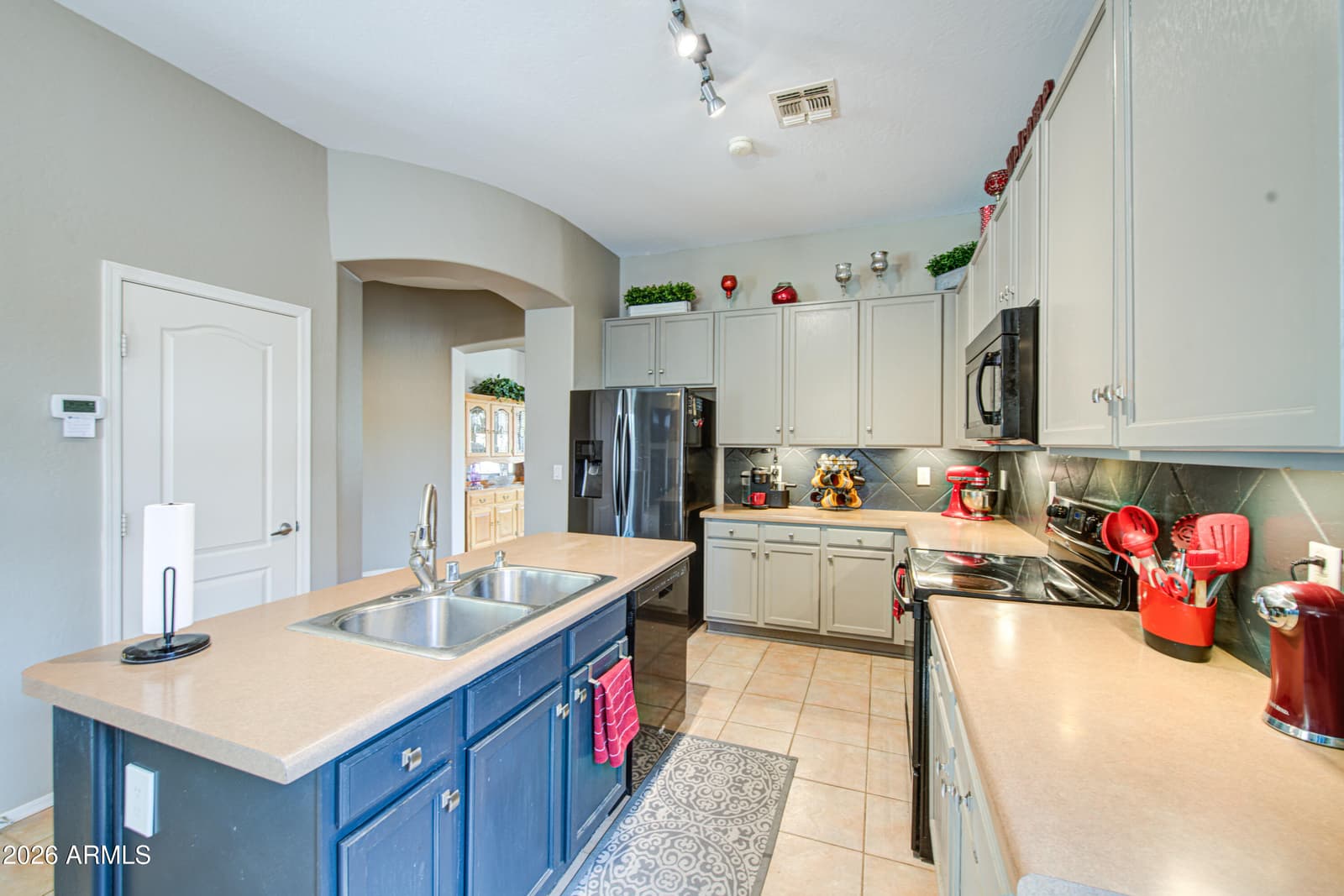 10282 S 185TH Avenue, Goodyear, AZ 85338 — photo 15 of 116