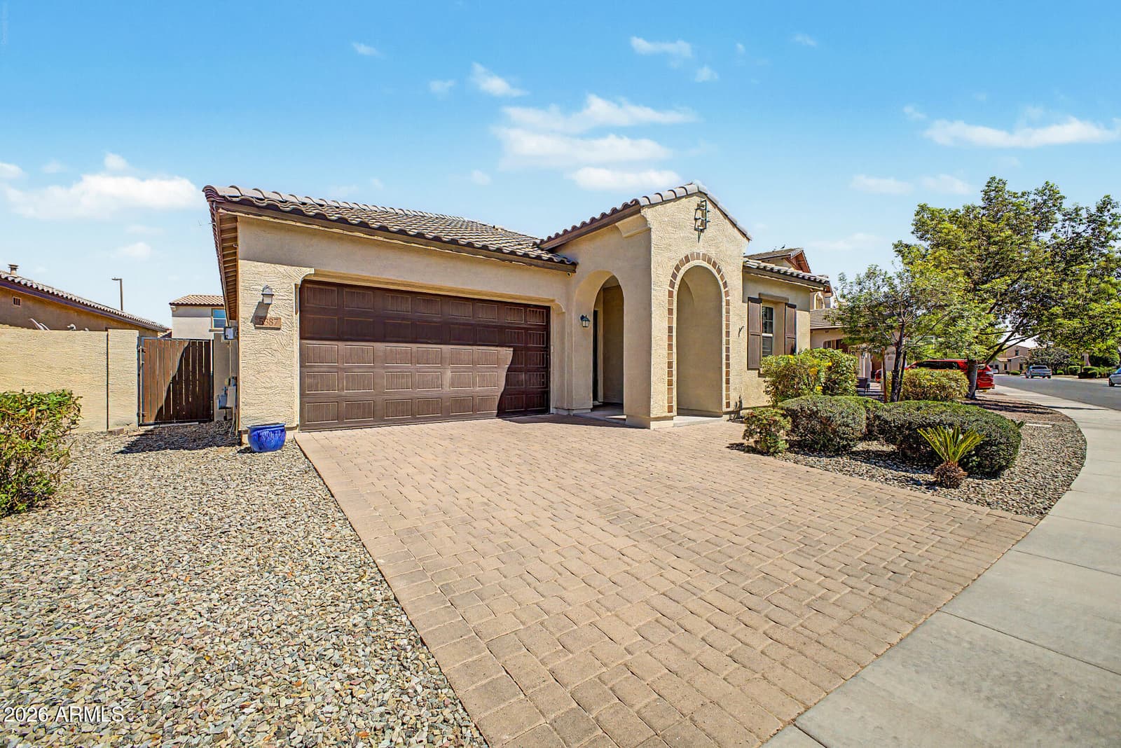 5387 S FOREST Avenue, Gilbert, AZ 85298 — photo 8 of 65
