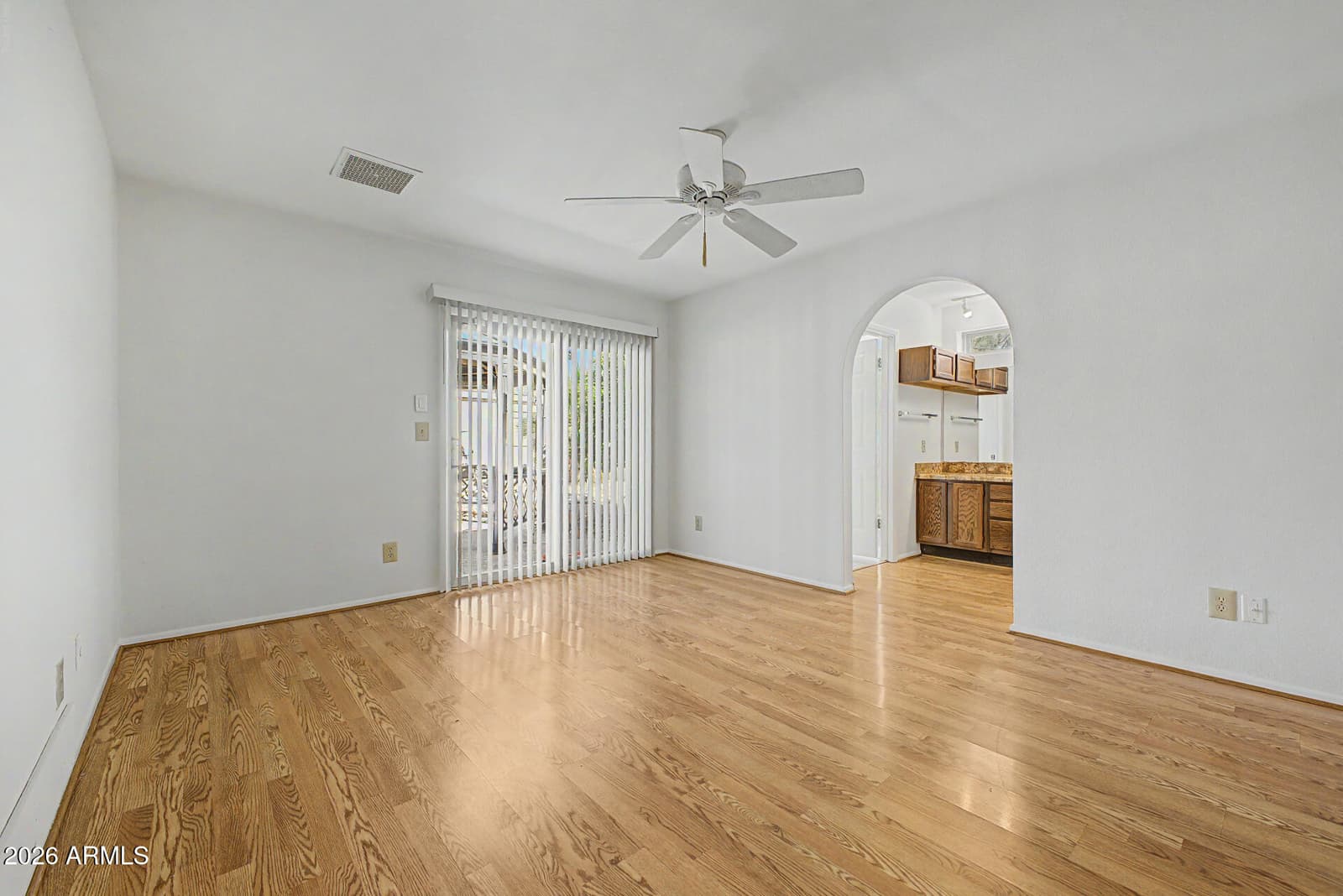 13019 N 36TH Drive, Phoenix, AZ 85029 — photo 14 of 44