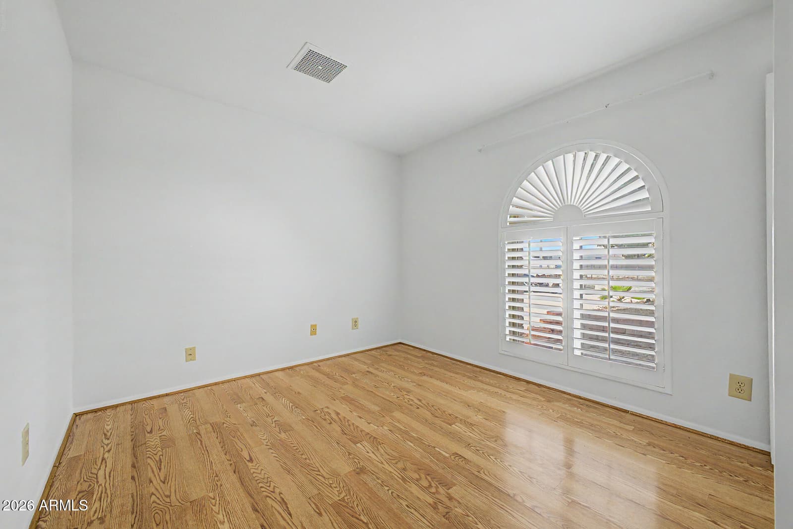 13019 N 36TH Drive, Phoenix, AZ 85029 — photo 19 of 44
