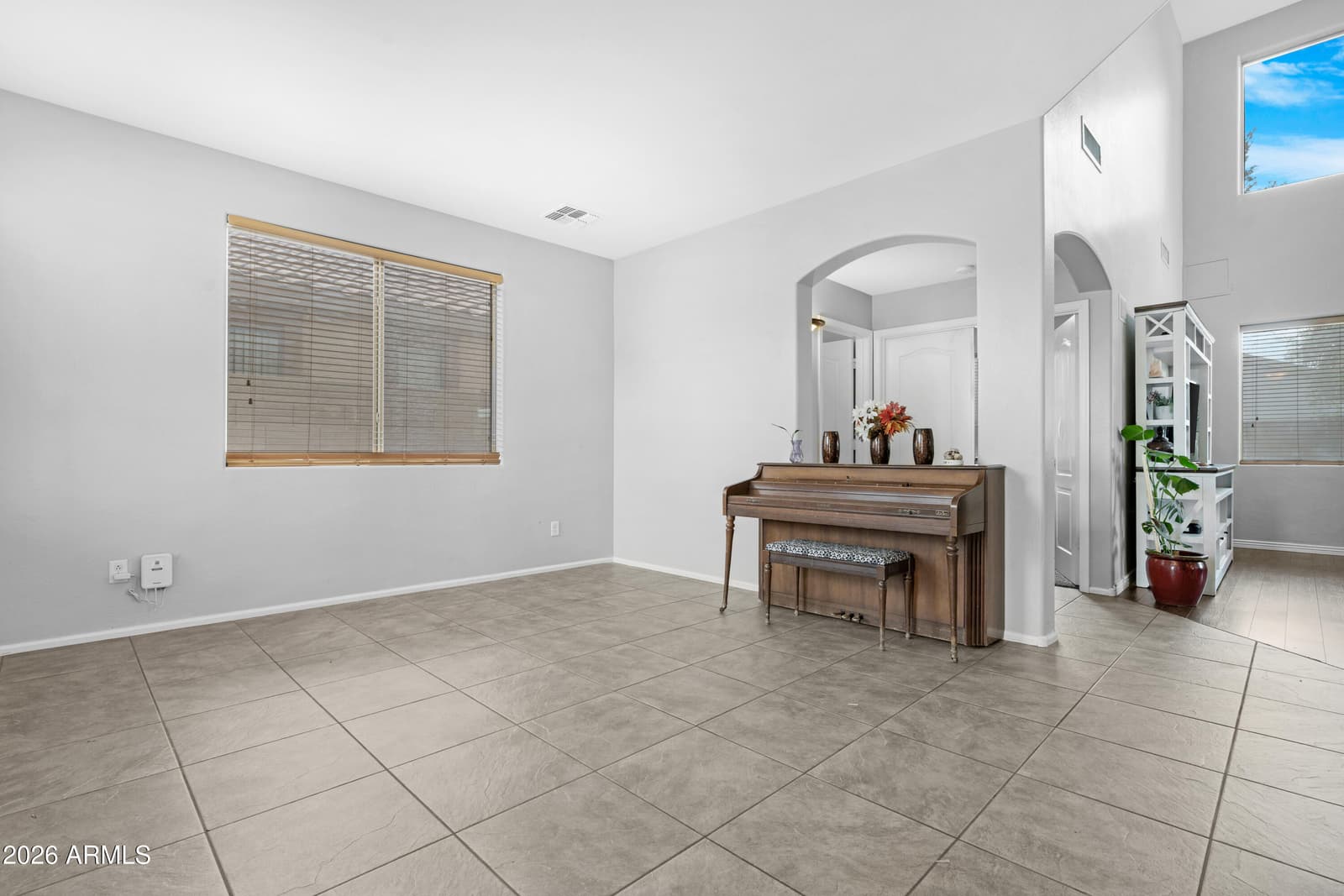 951 E PENNY Lane, San Tan Valley, AZ 85140 — photo 10 of 44